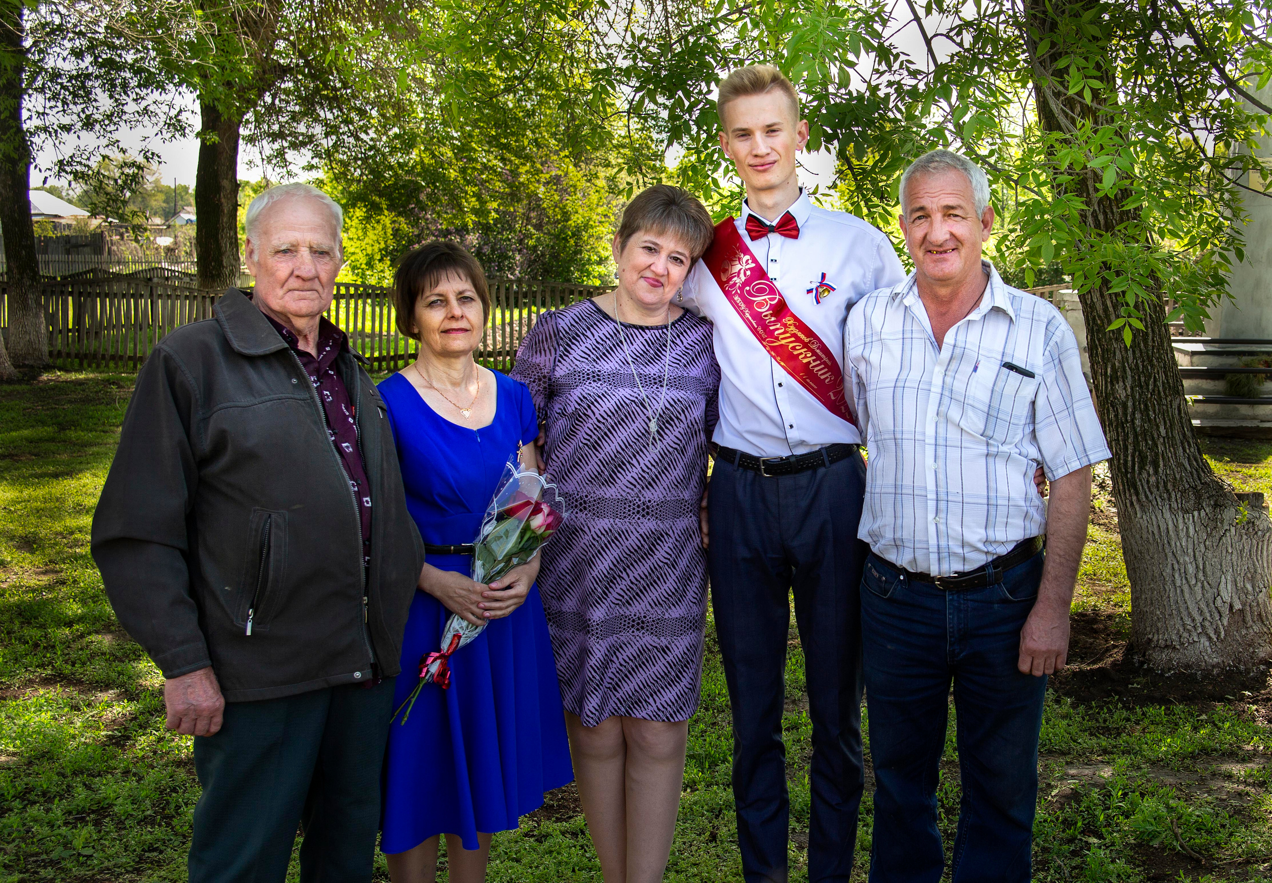 Последний звонок 2022. Валерий Логачев. Фото, музыка, видео — для души