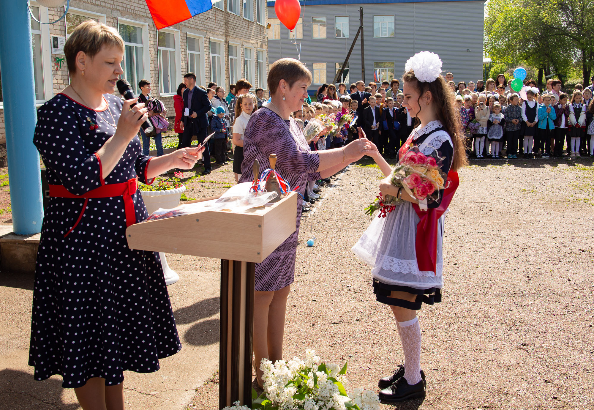 Последний звонок 2022. Валерий Логачев. Фото, музыка, видео — для души