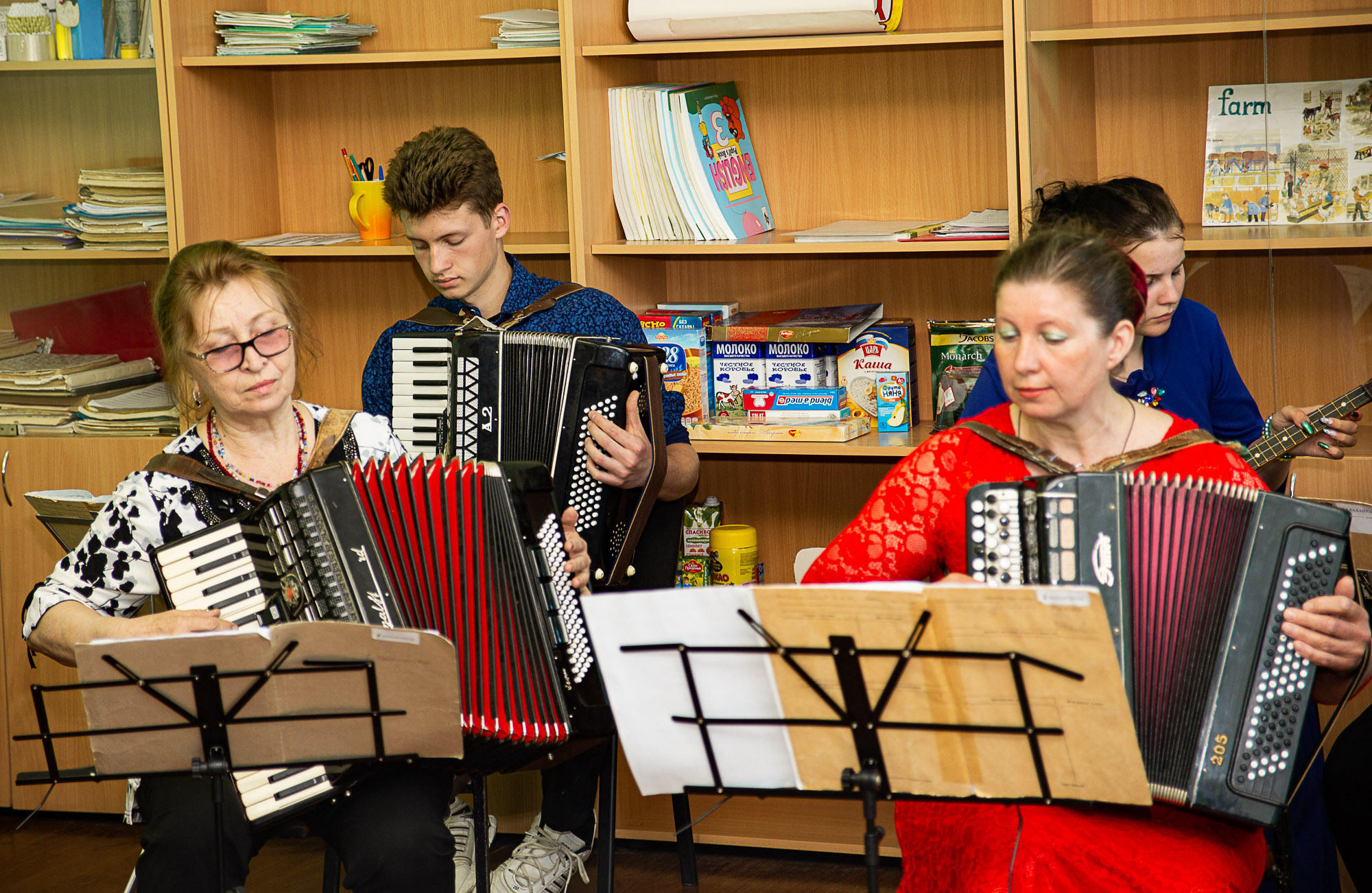 Отчетный концерт Кардаиловского филиала Школы искусств. Валерий Логачев. Фото, музыка, видео — для души