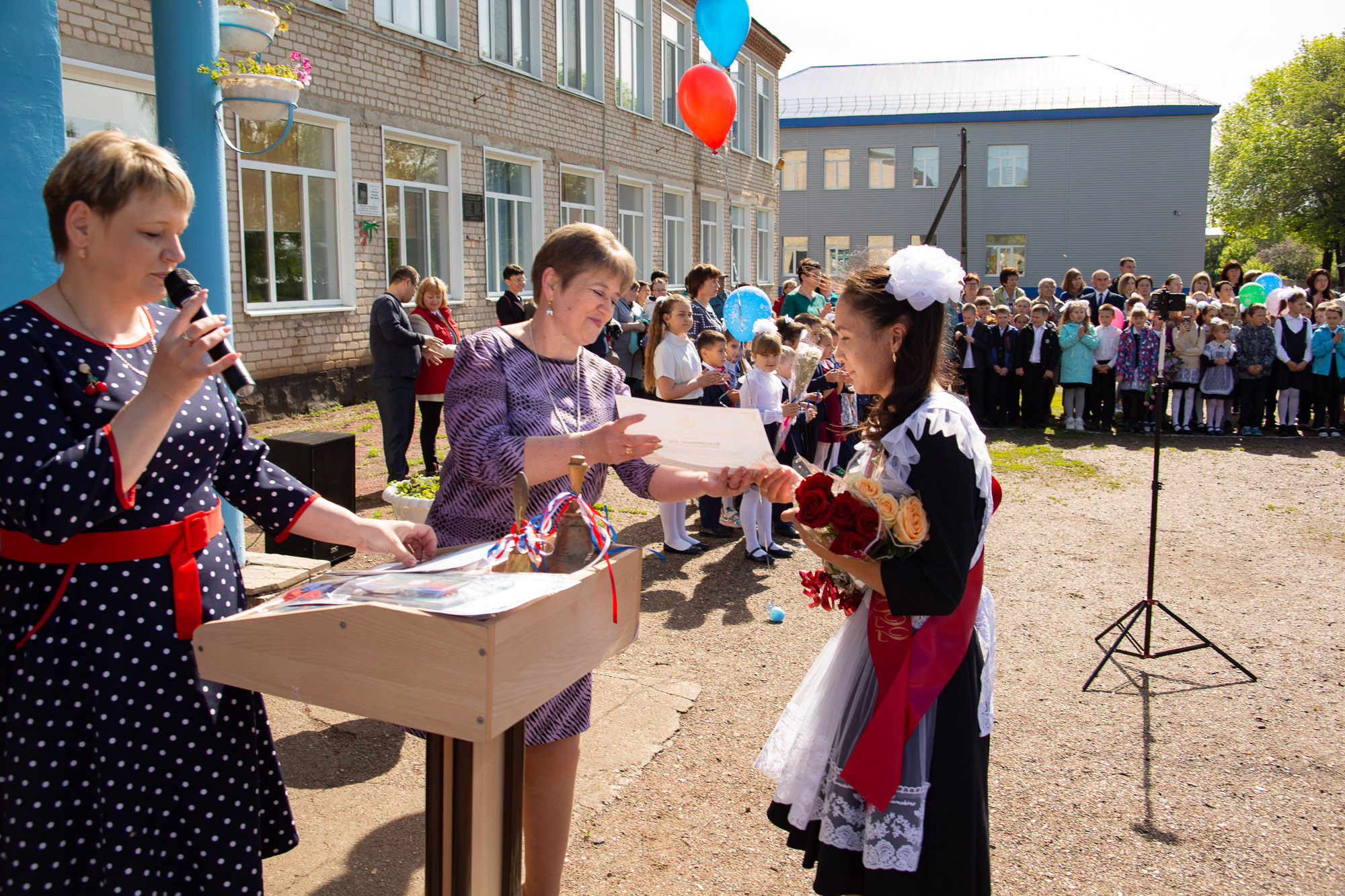 Последний звонок 2022. Валерий Логачев. Фото, музыка, видео — для души