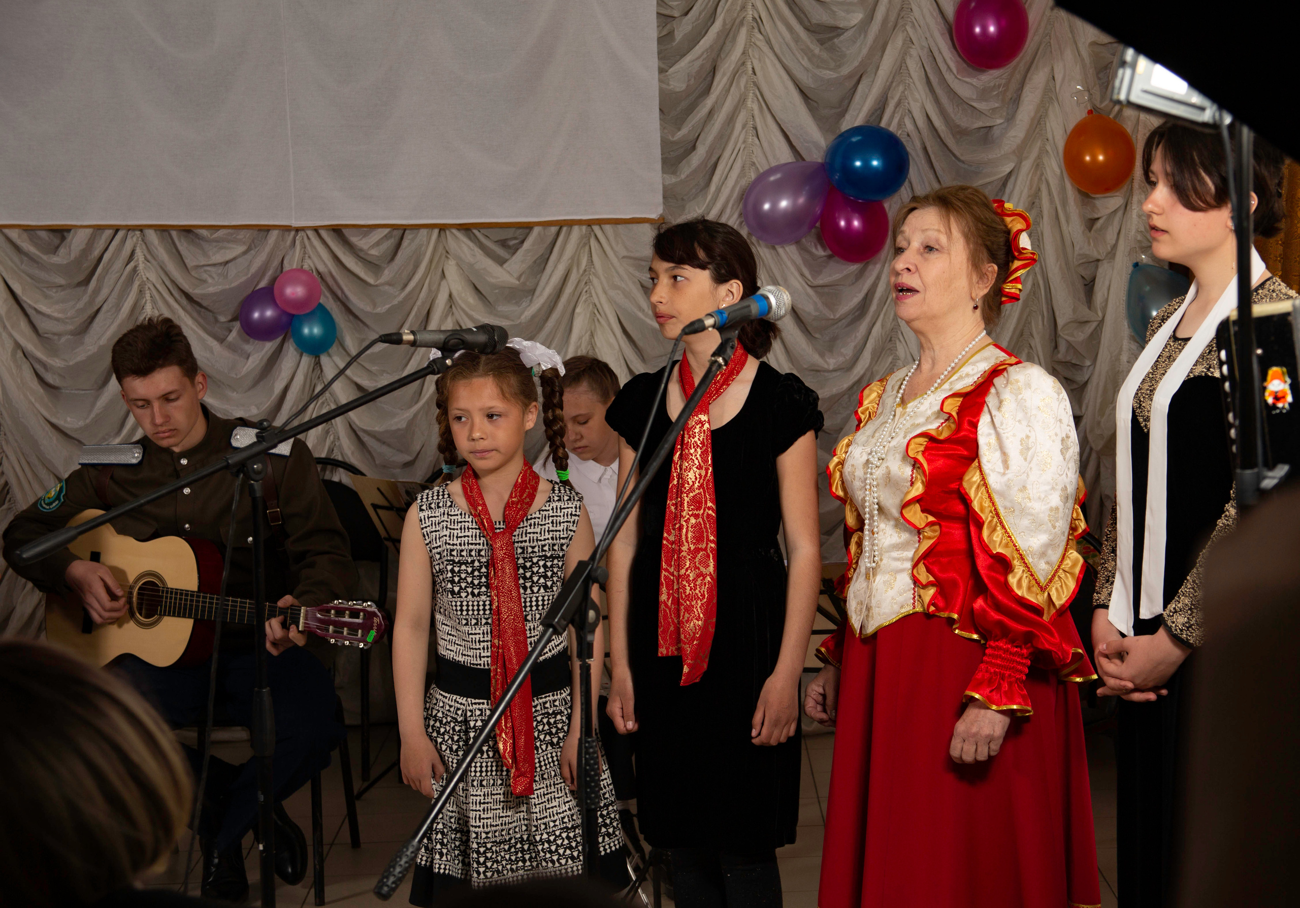 День Победы 2022. Праздничный концерт. Валерий Логачев. Фото, музыка, видео — для души