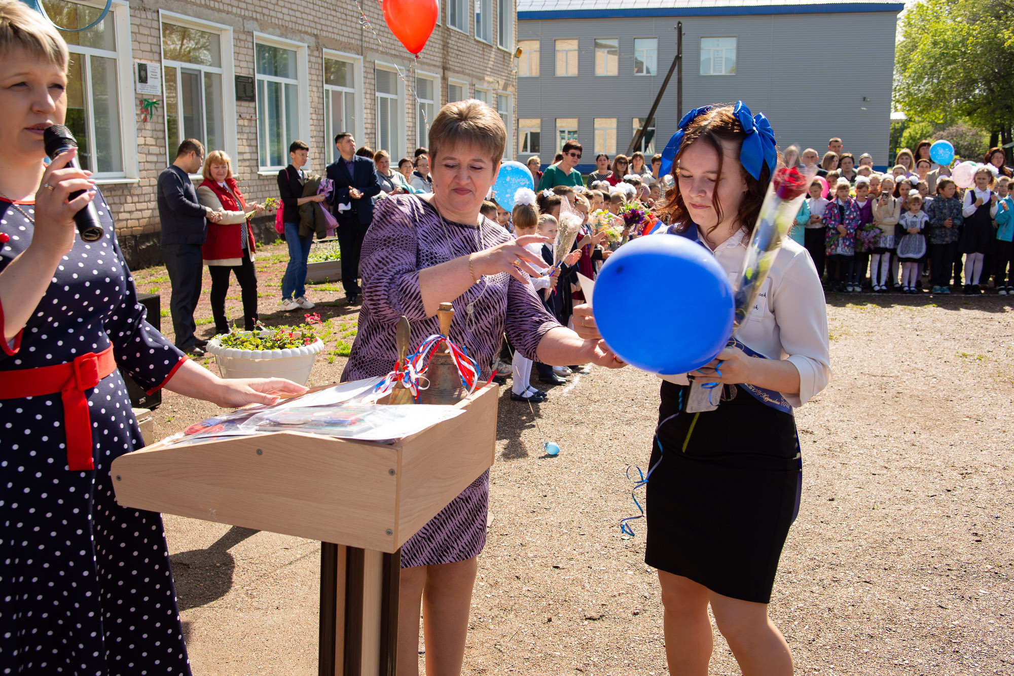 Последний звонок 2022. Валерий Логачев. Фото, музыка, видео — для души