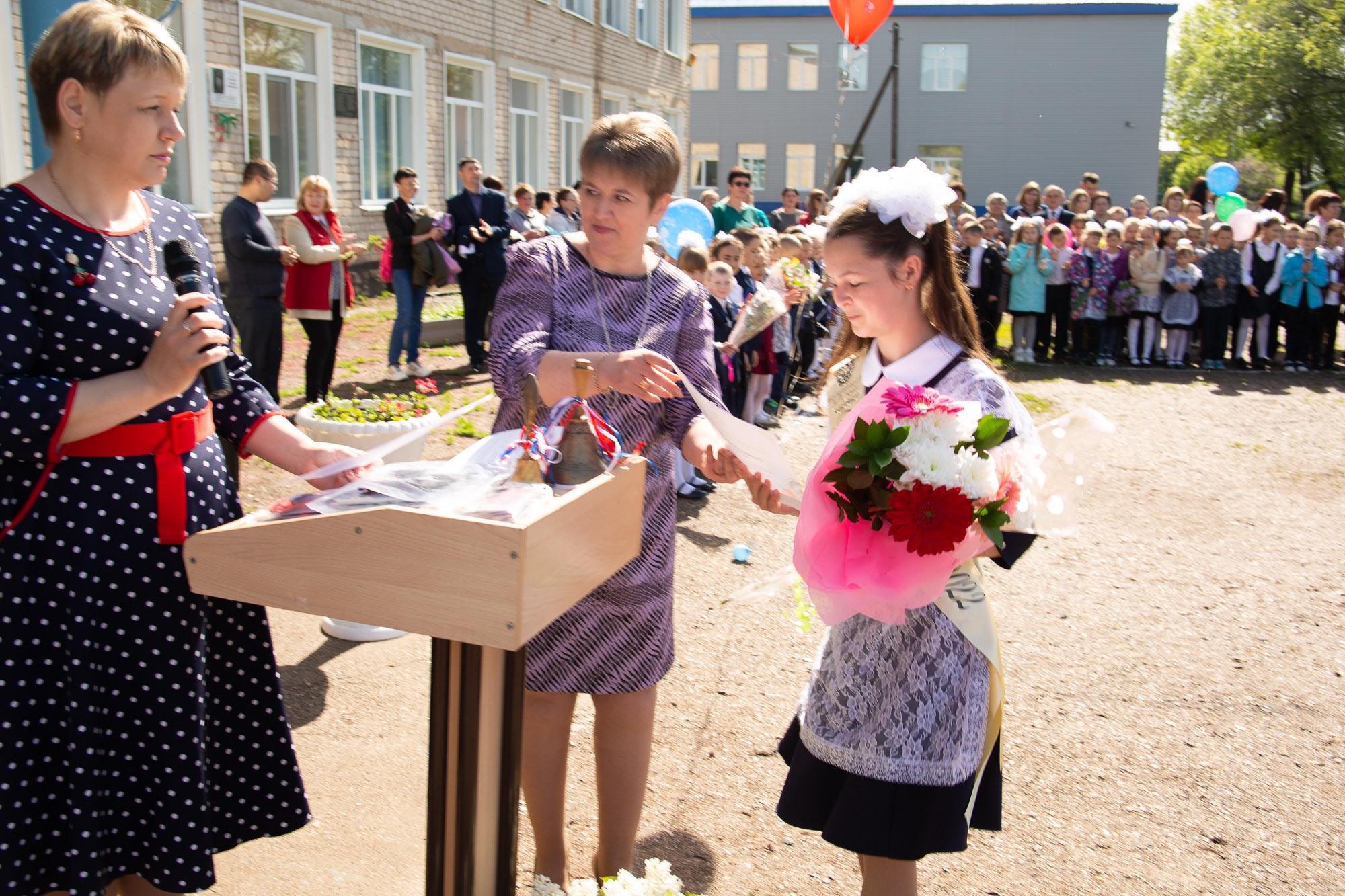 Последний звонок 2022. Валерий Логачев. Фото, музыка, видео — для души