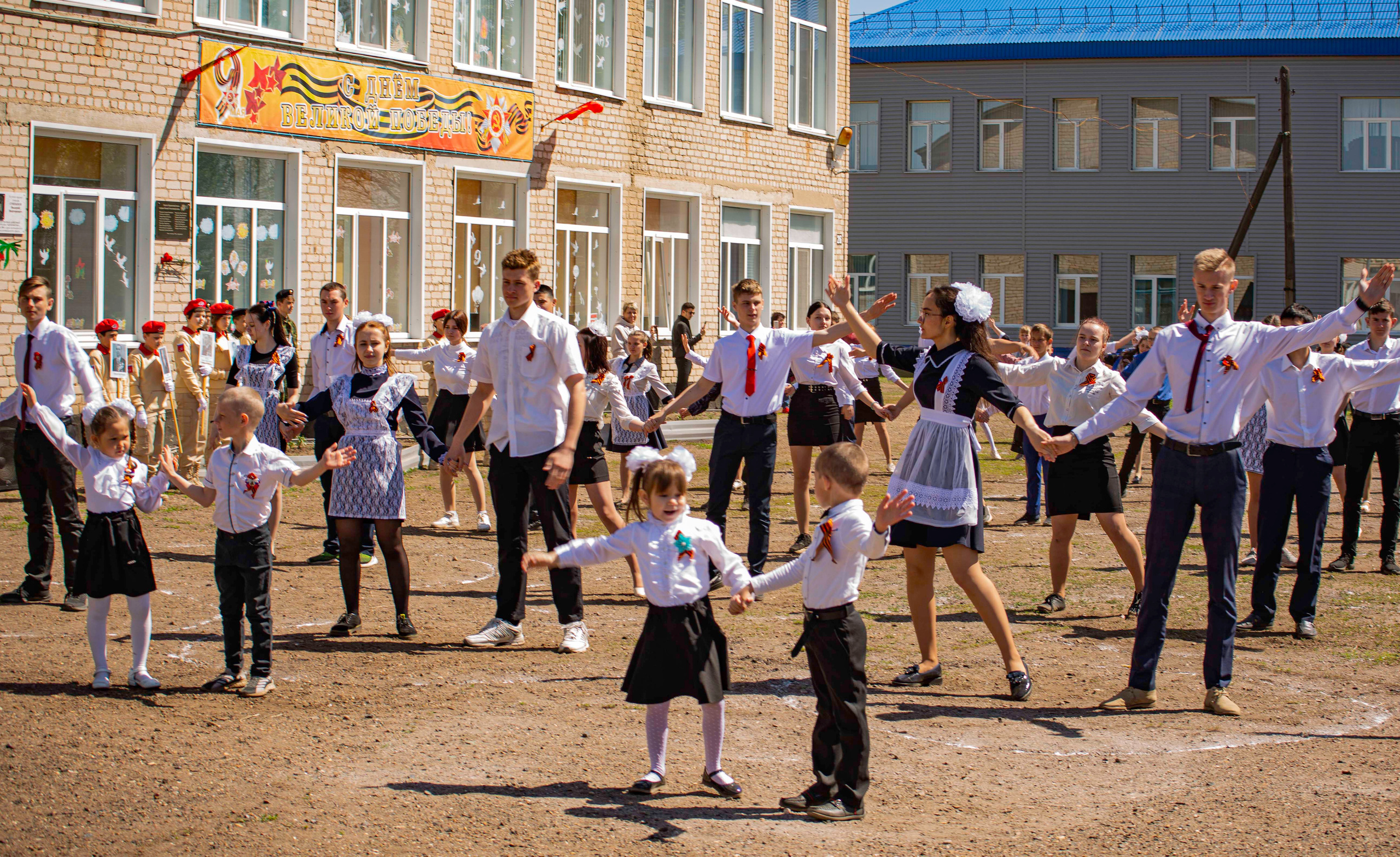 Венский вальс — с Днем Победы!. Валерий Логачев. Фото, музыка, видео — для души
