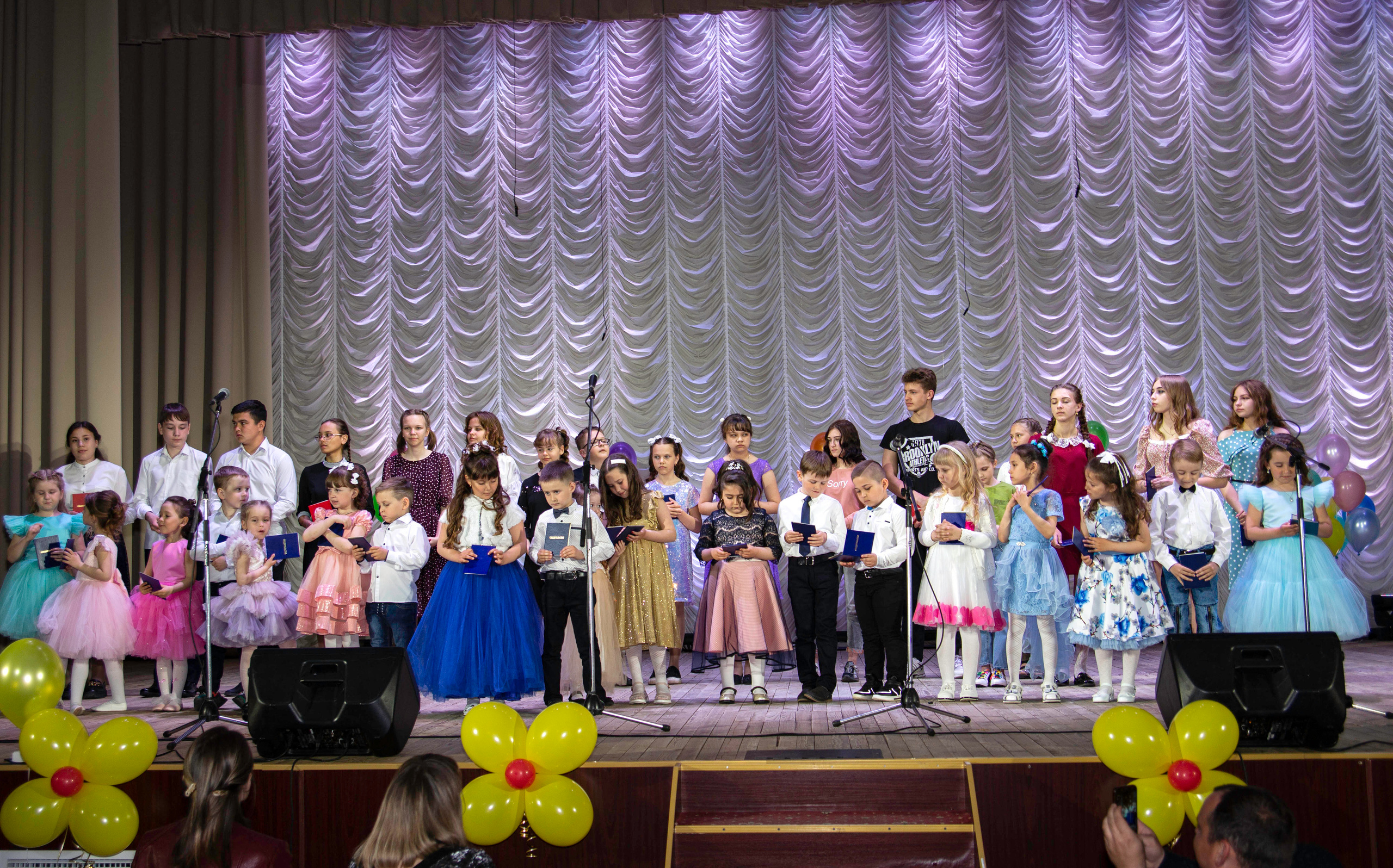 Концерт Илекской ДШИ в честь окончания учебного года.27 05.2022. Валерий Логачев. Фото, музыка, видео — для души