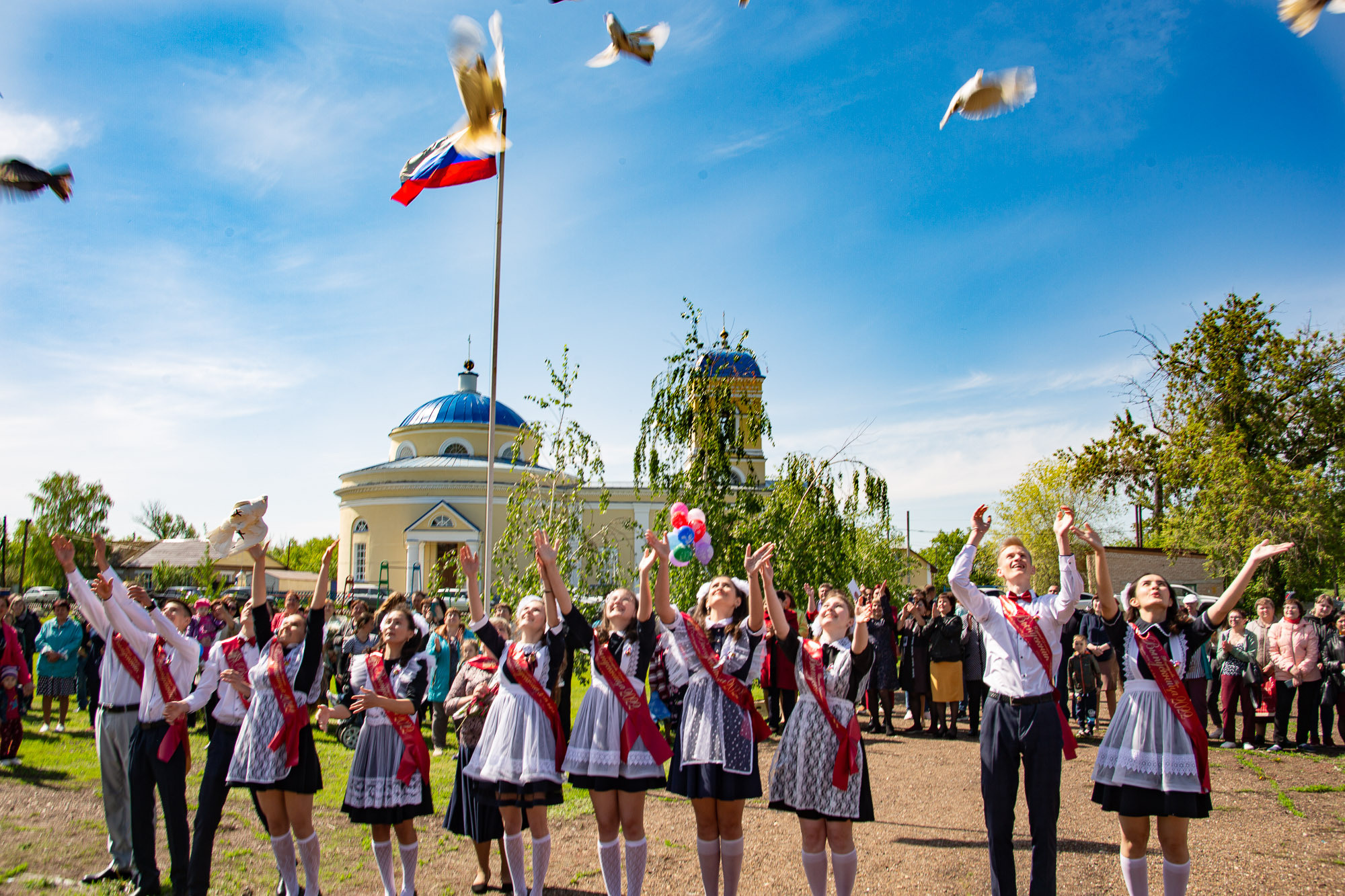Последний звонок 2022. Валерий Логачев. Фото, музыка, видео — для души