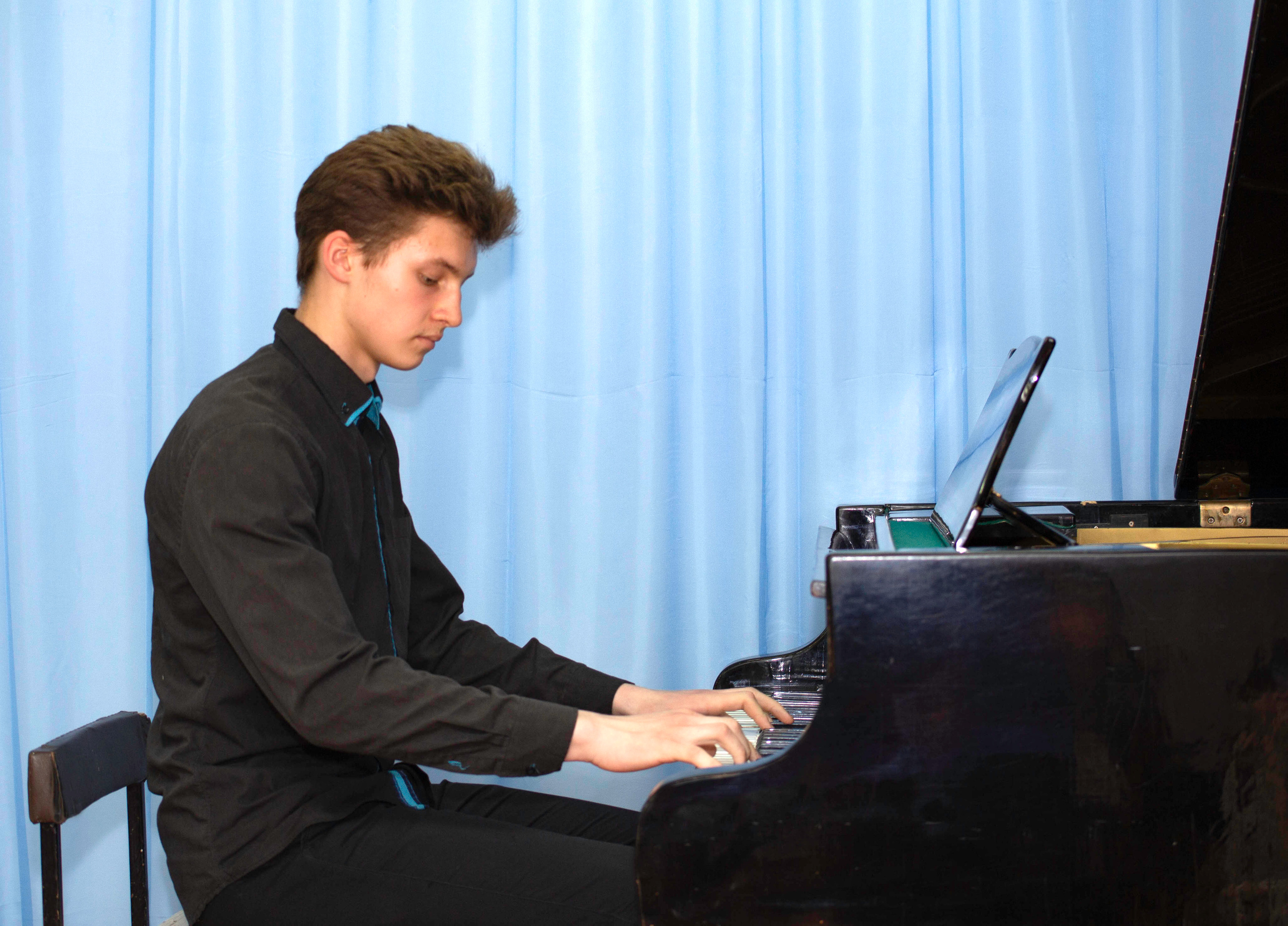 Конкурс юных музыкантов Илекской ДШИ 15.04.2022. Валерий Логачев. Фото, музыка, видео — для души