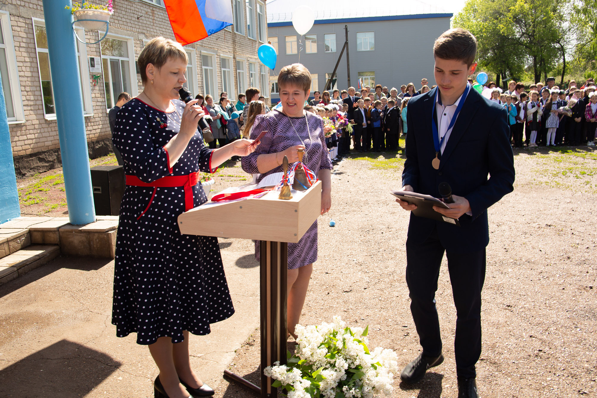 Последний звонок 2022. Валерий Логачев. Фото, музыка, видео — для души