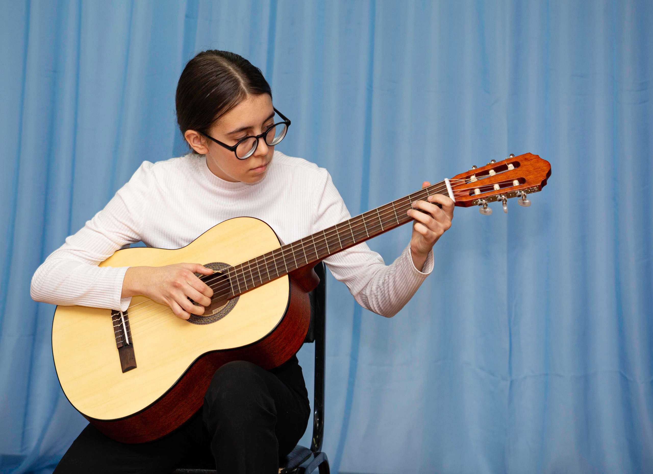 Конкурс юных музыкантов Илекской ДШИ 15.04.2022. Валерий Логачев. Фото, музыка, видео — для души