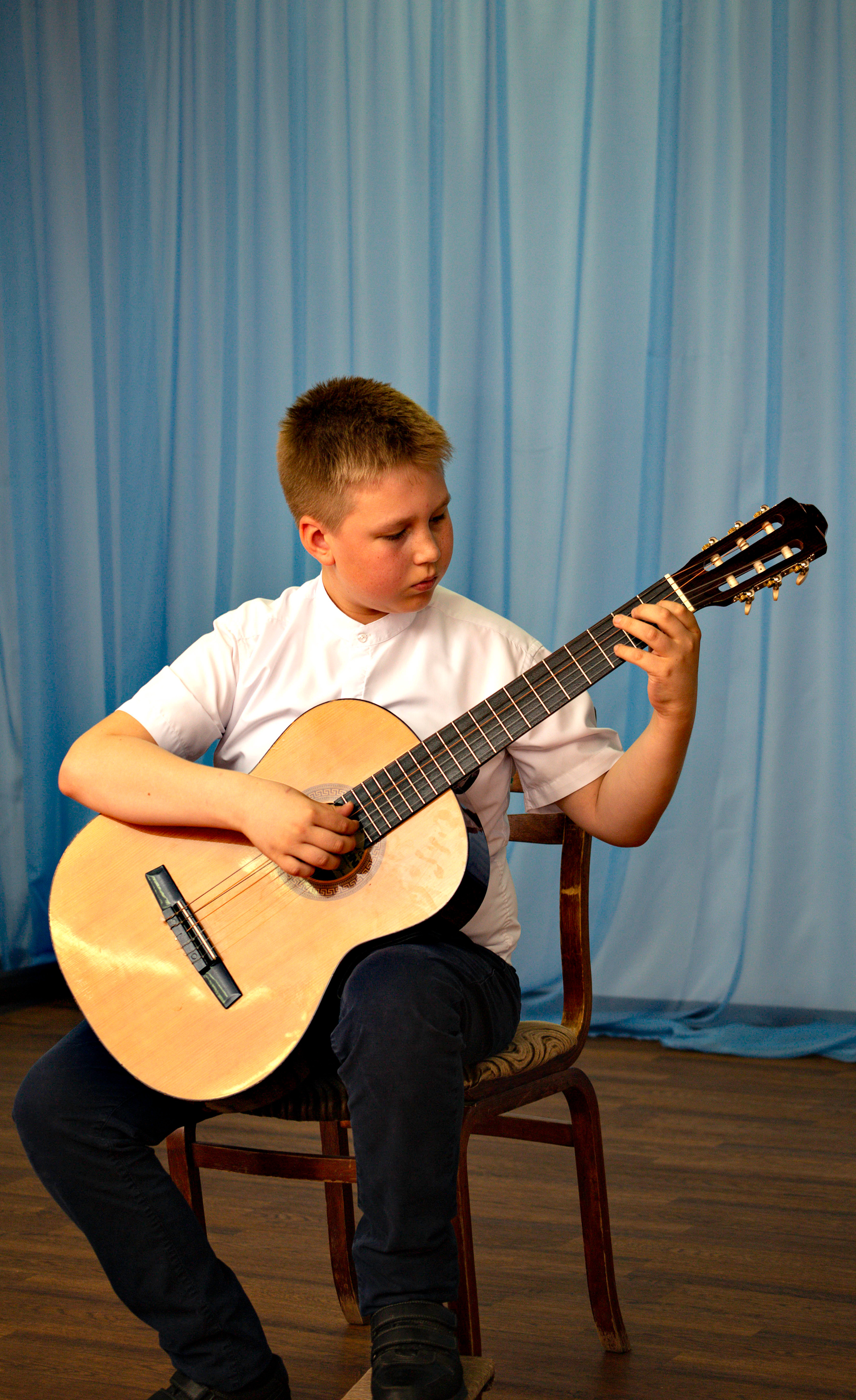 Конкурс юных музыкантов Илекской ДШИ 15.04.2022. Валерий Логачев. Фото, музыка, видео — для души