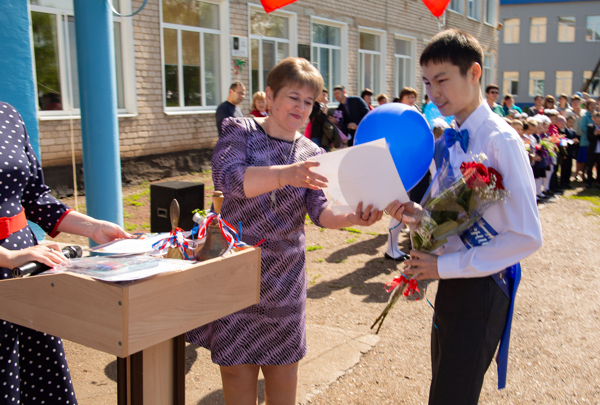 Последний звонок 2022. Валерий Логачев. Фото, музыка, видео — для души