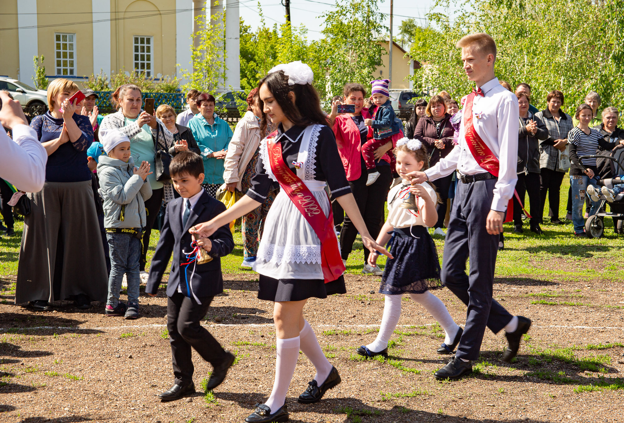 Последний звонок 2022. Валерий Логачев. Фото, музыка, видео — для души