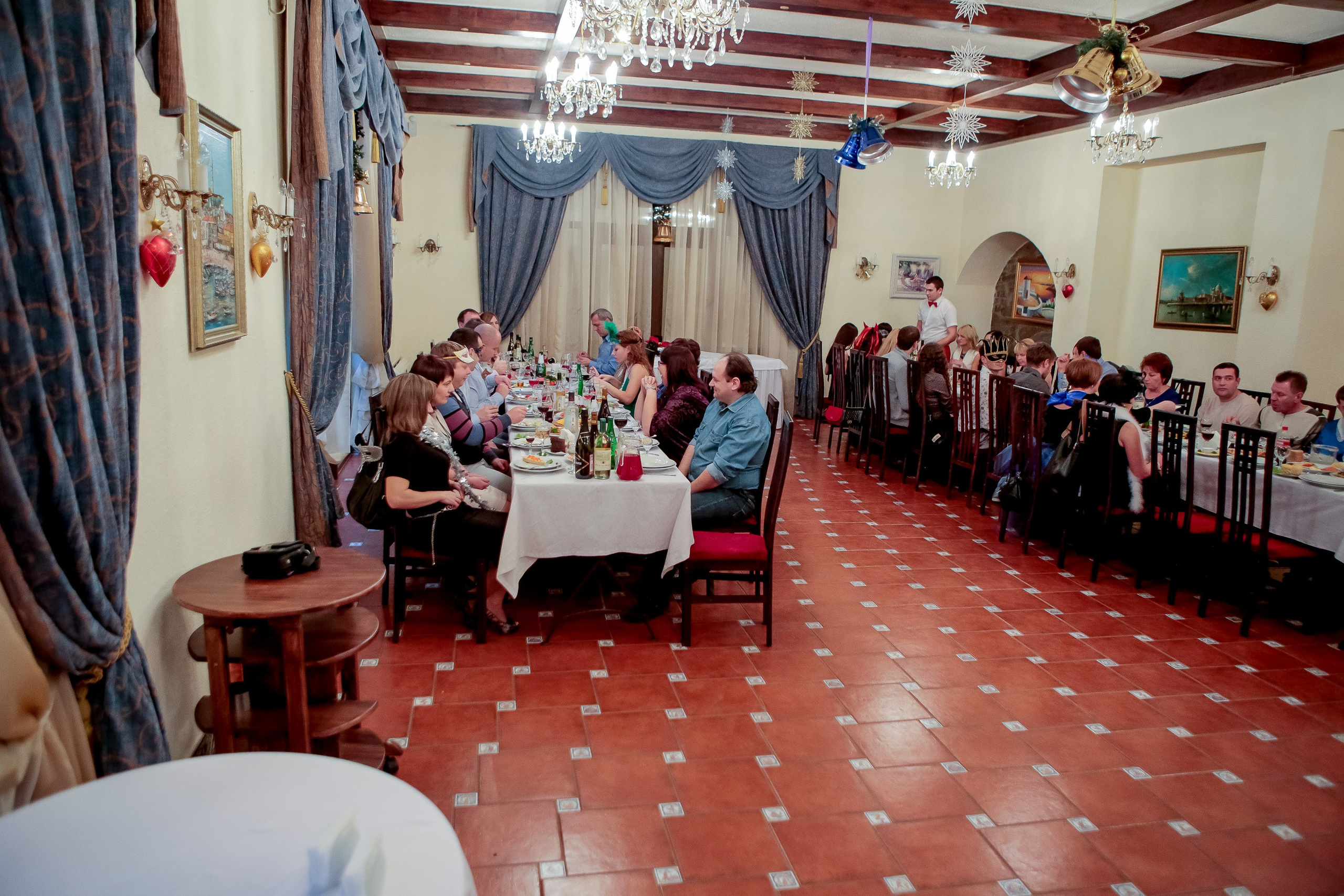 Корпоратив. Max Matvich and Victoria Basova are professionals in their field