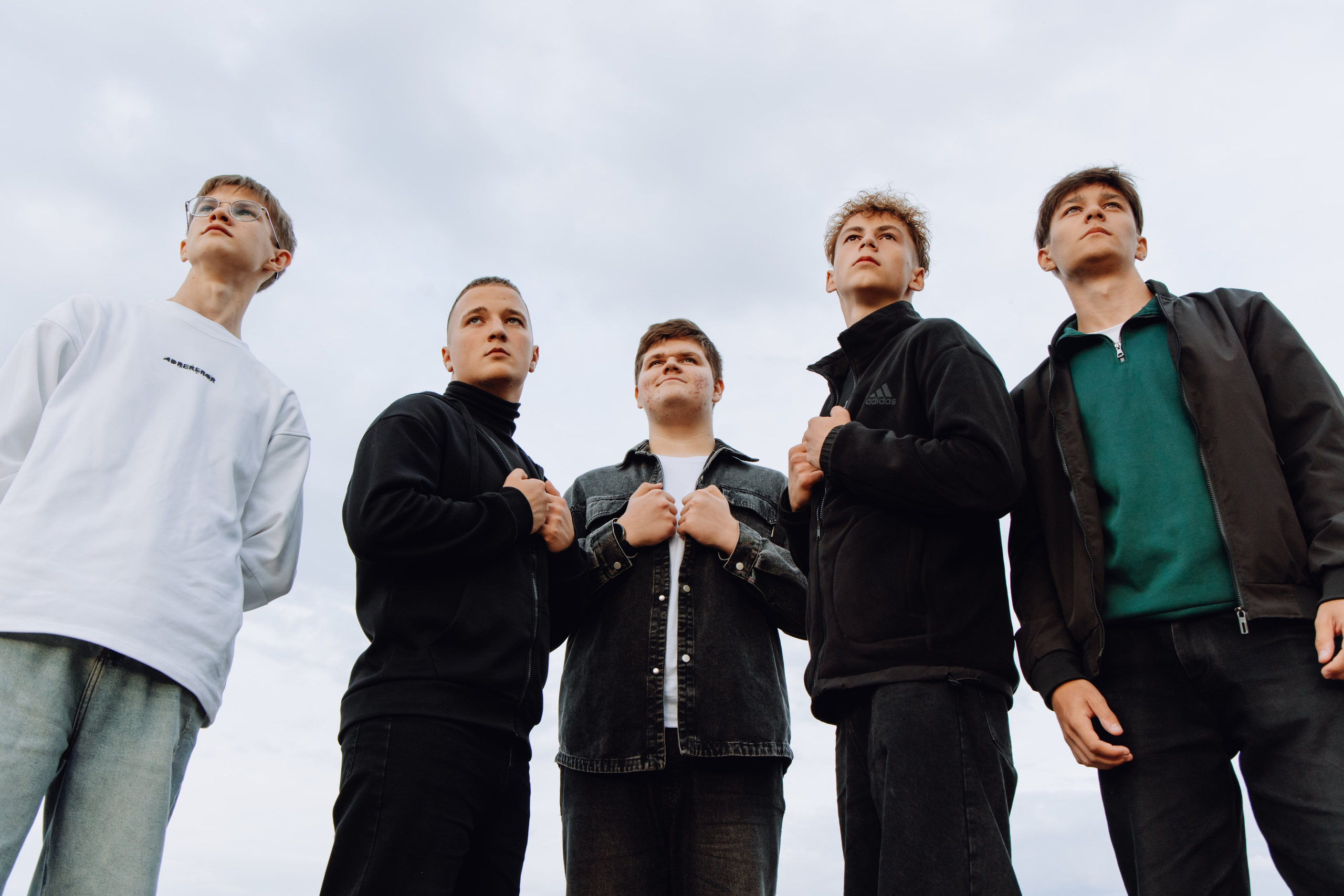 Школьные альбомы в Чернянке. Фотограф Максим Никонов