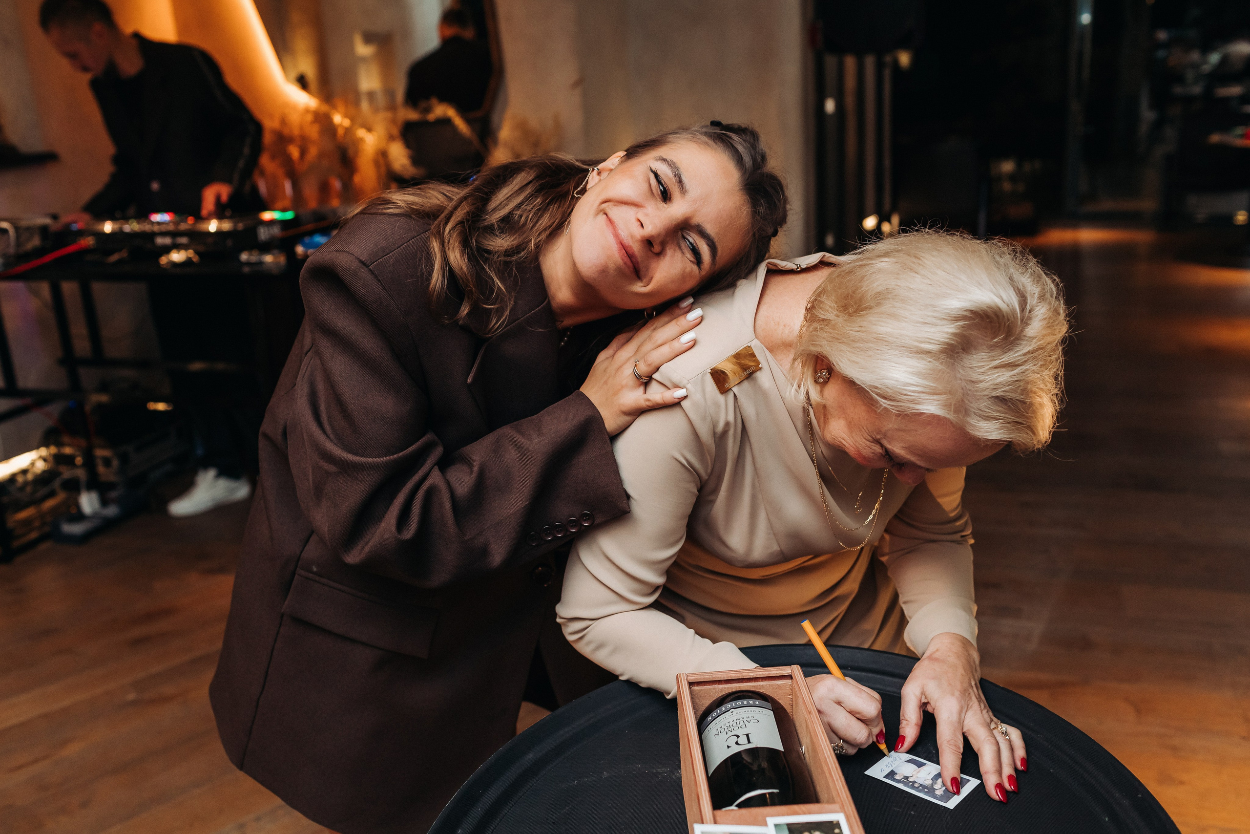 Кирилл и Олеся (Санкт-Петербург, Россия). Destination wedding photographer Peter Letu