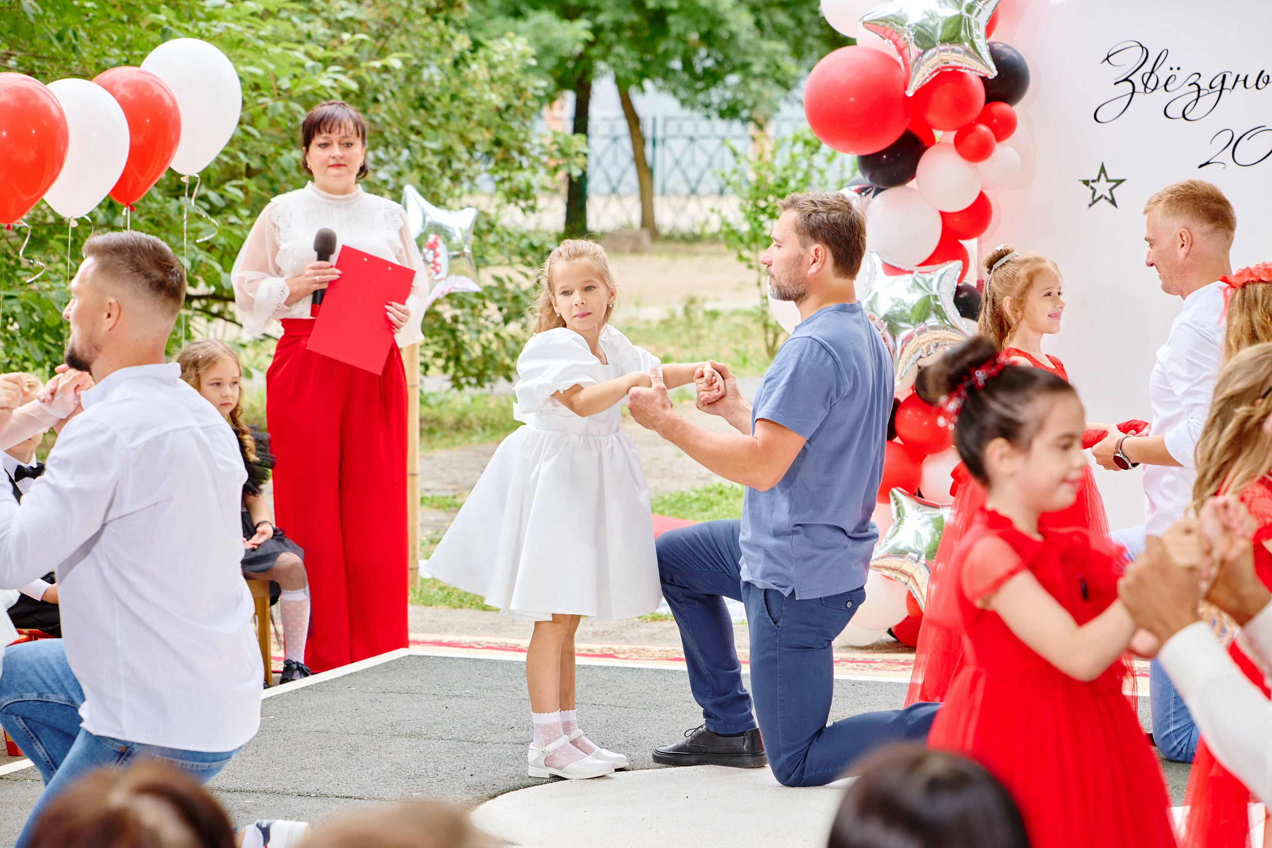 Выпускной 45 сад. Фотограф Выпускные альбомы Таганрог Сергей Коробченко