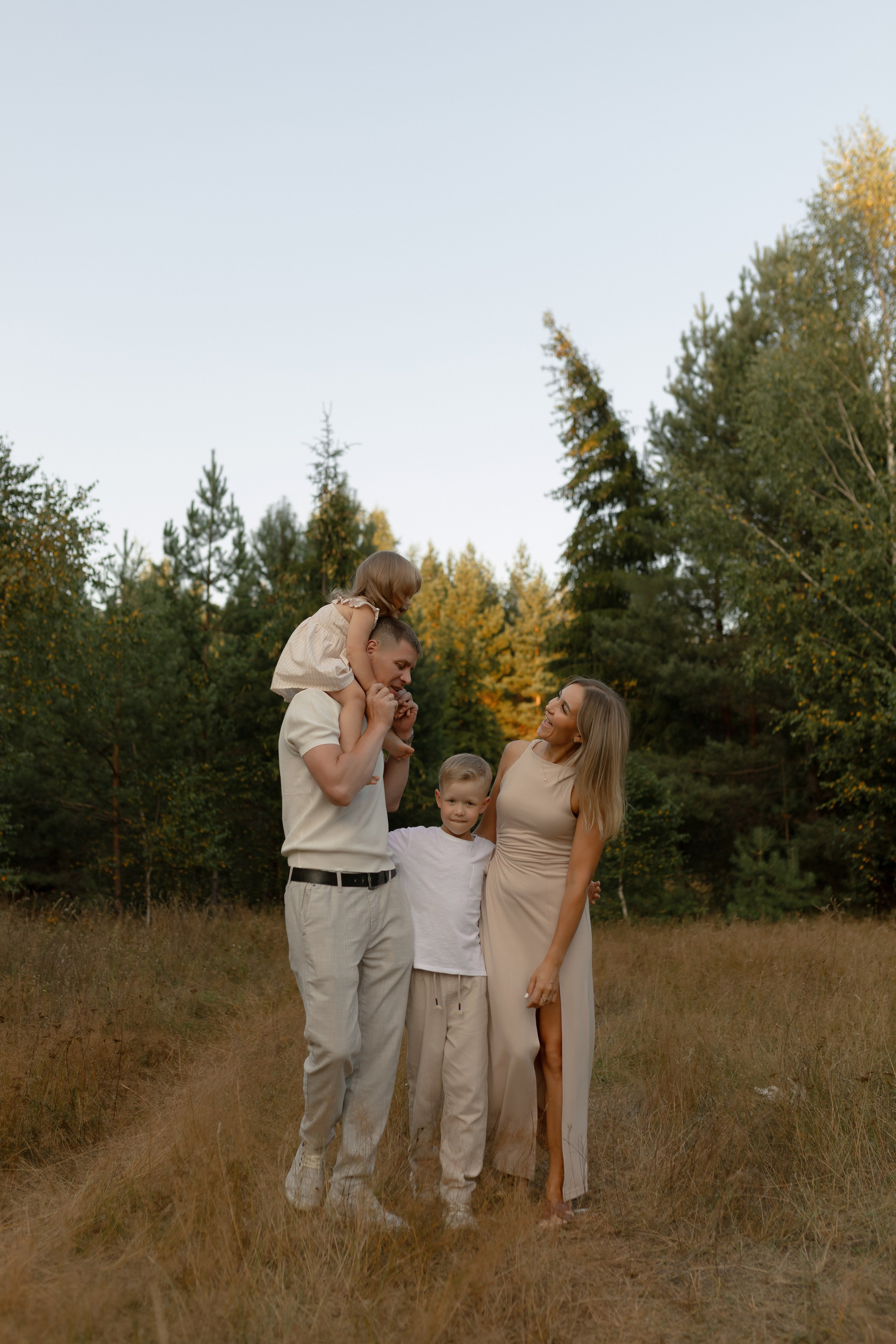 Алексей, Мария, Ваня и Варя. Фотограф Татьяна Семенова