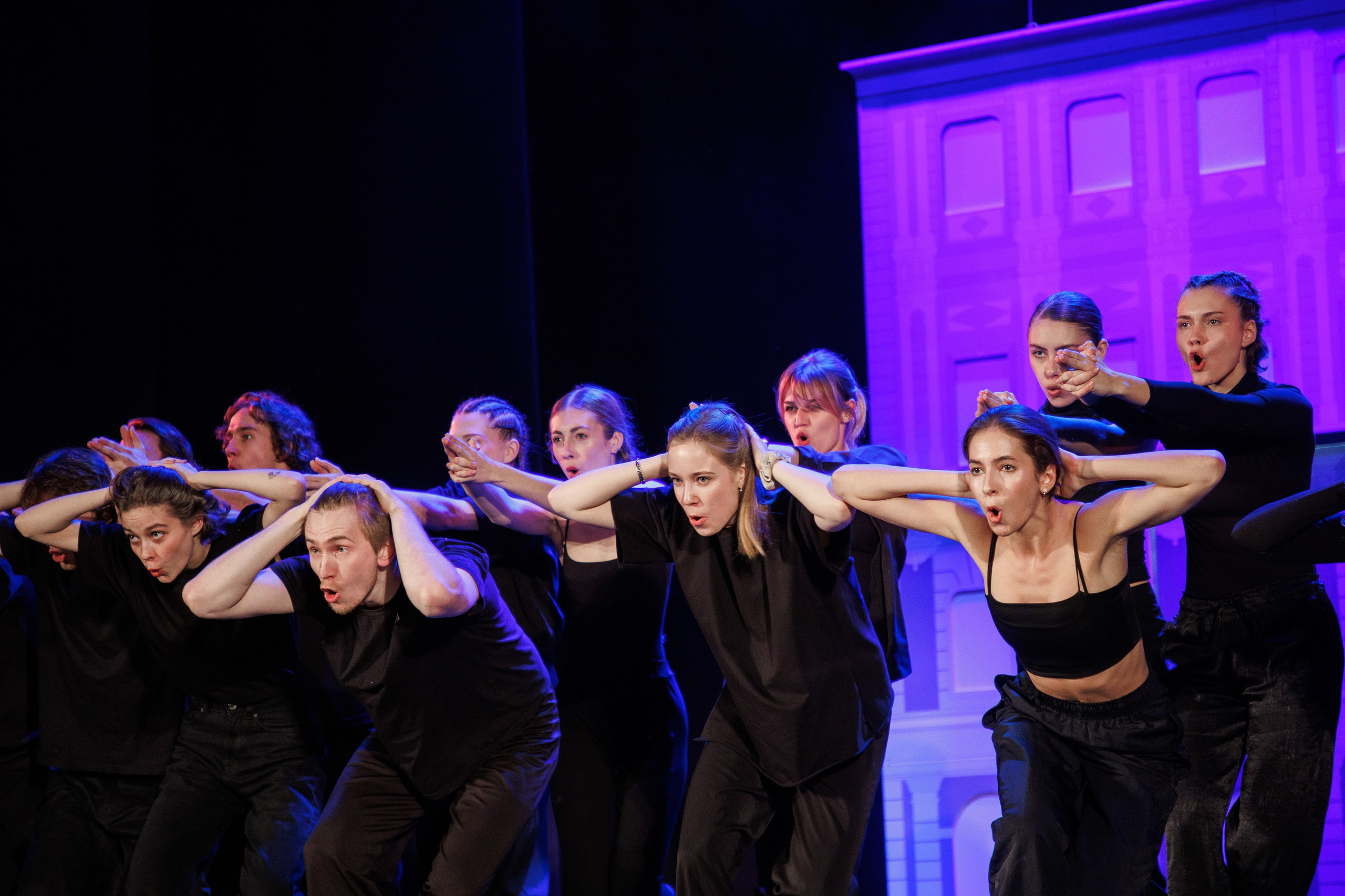 МХАТ. Новый квадрат. Фотограф городских и семейных событий Артем Карпухин