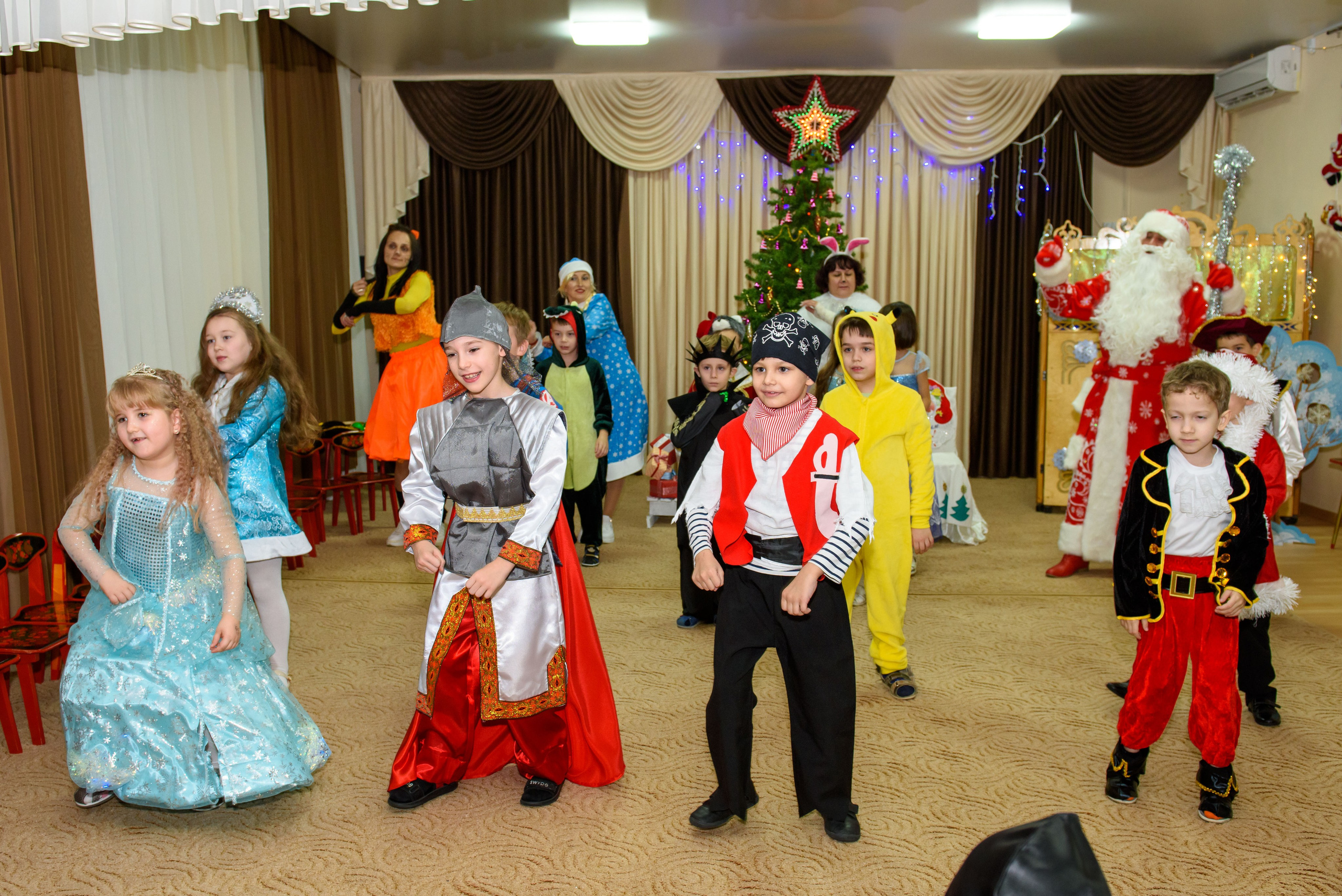 Новогодний утренник в детском саду. Семейный и детский фотограф в г. Геленджике Ольга Бурдюк