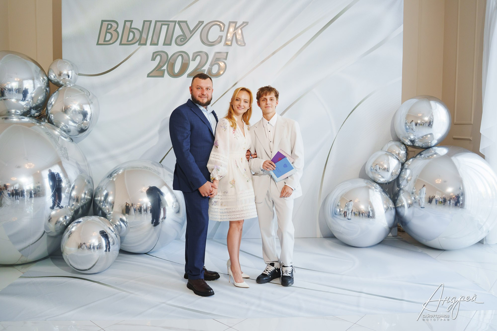Фотограф на выпускной в Ростове-на-Дону | Выпускной школы «Алла Прима»