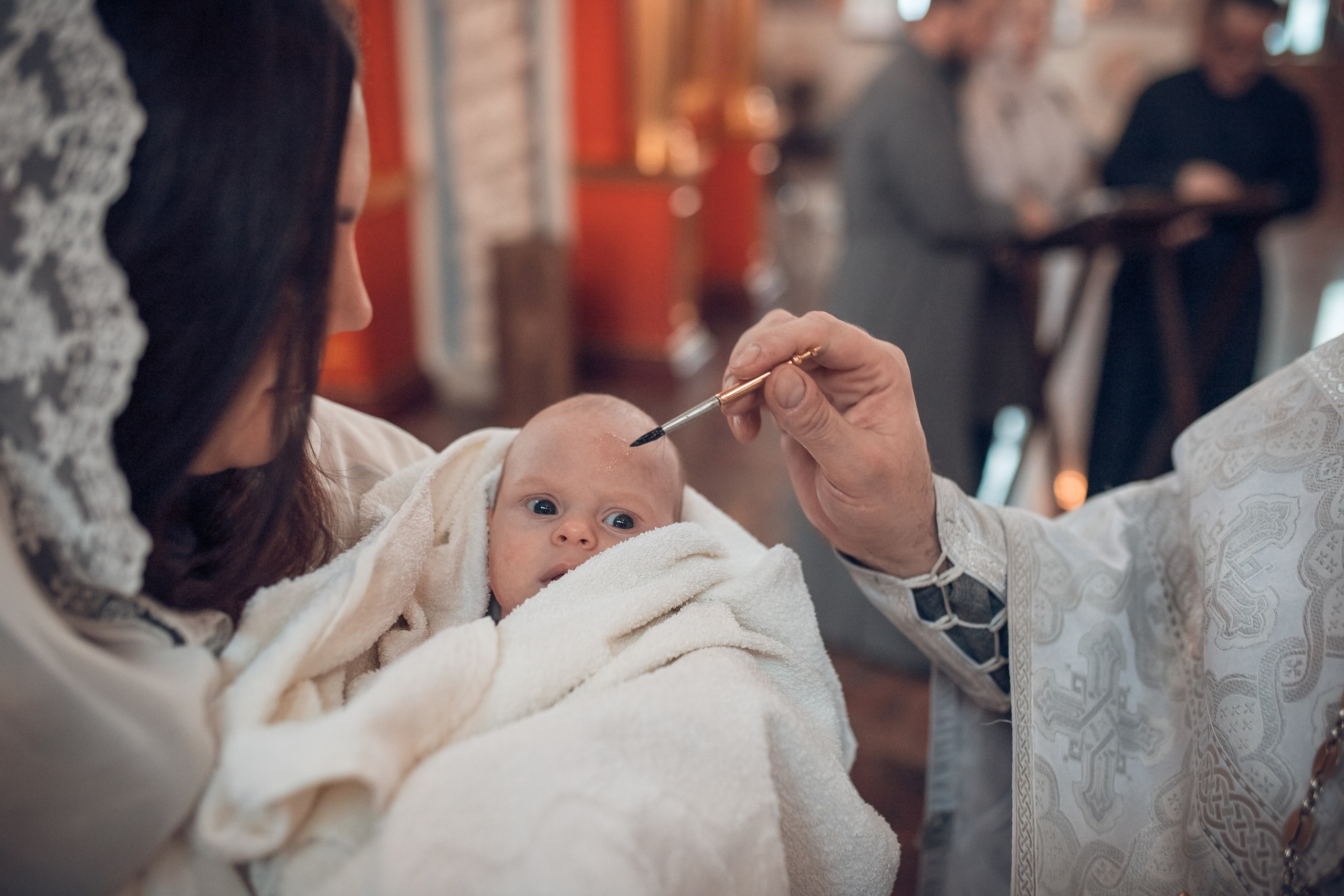 Крещение младенца Руслана в храме Георгия Всеволодовича. Екатерина Крапивина фотограф церковных Таинств в Нижний Новгороде