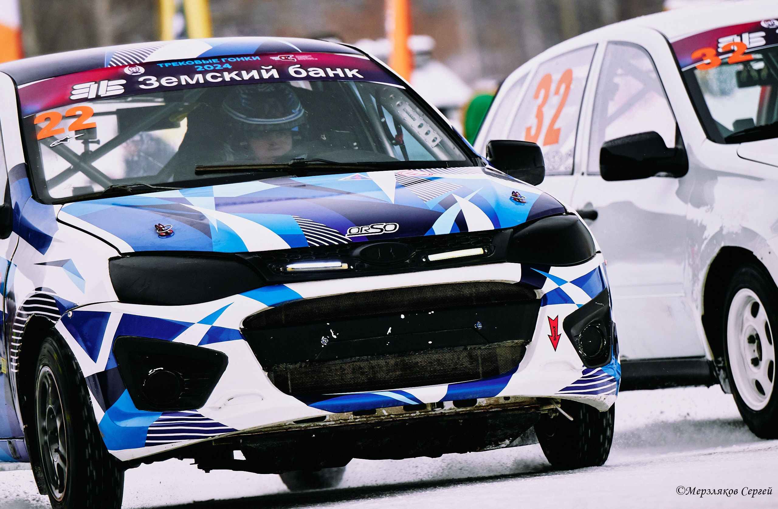 Трековые автогонки на льду Чемпионат России. Спортивный репортажный фотограф в Ижевске Сергей Мерзляков