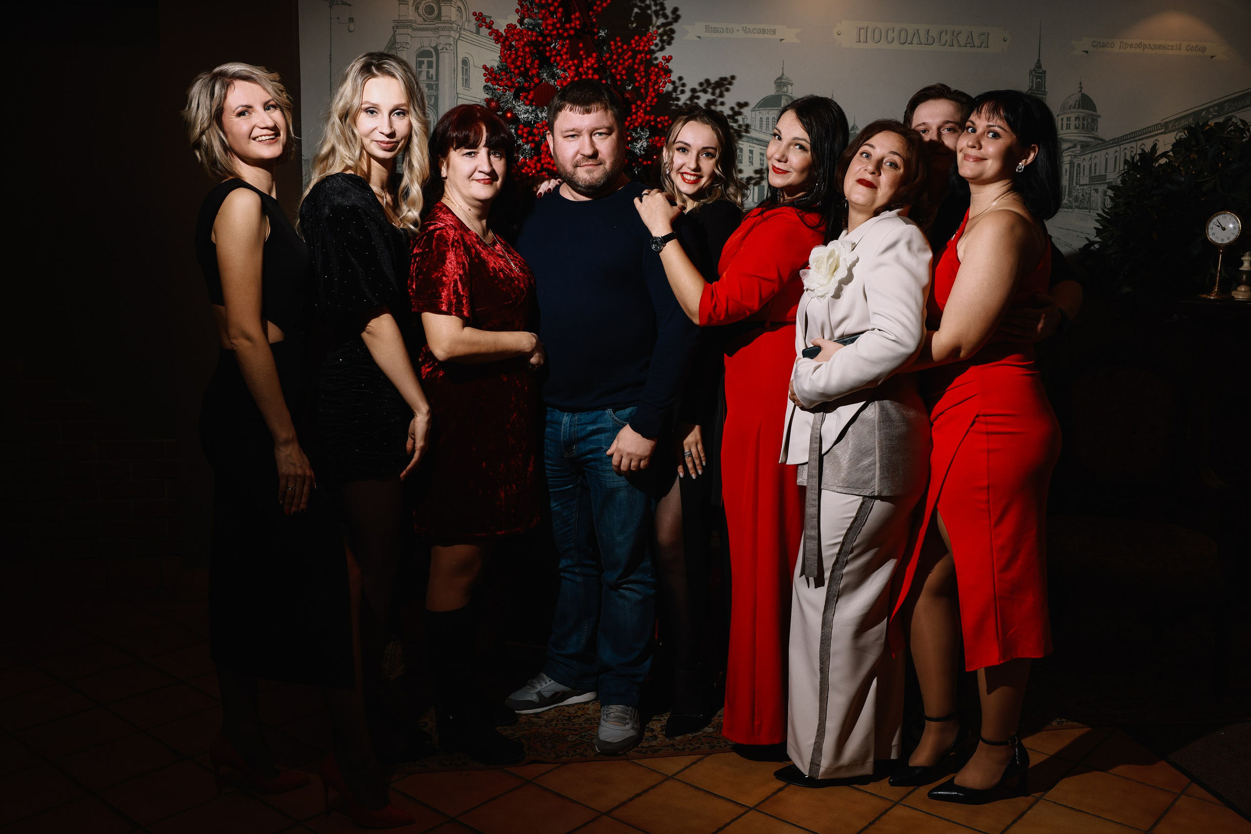 Экспресс Офис, новогодний корпоратив в ресторане Респект, г. Тула. Фотограф в Туле — Борисов Николай