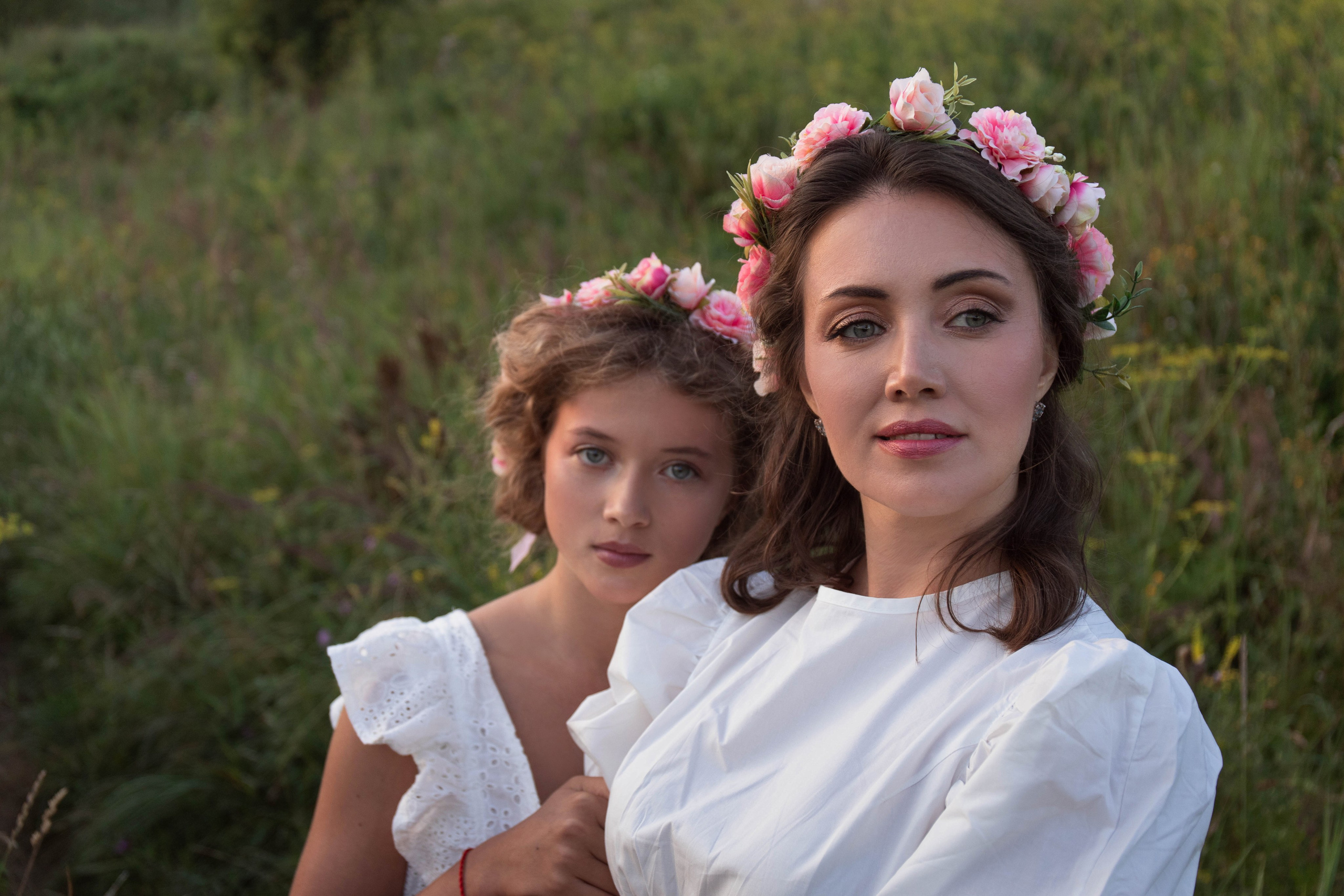 Оля и Арина. Главная