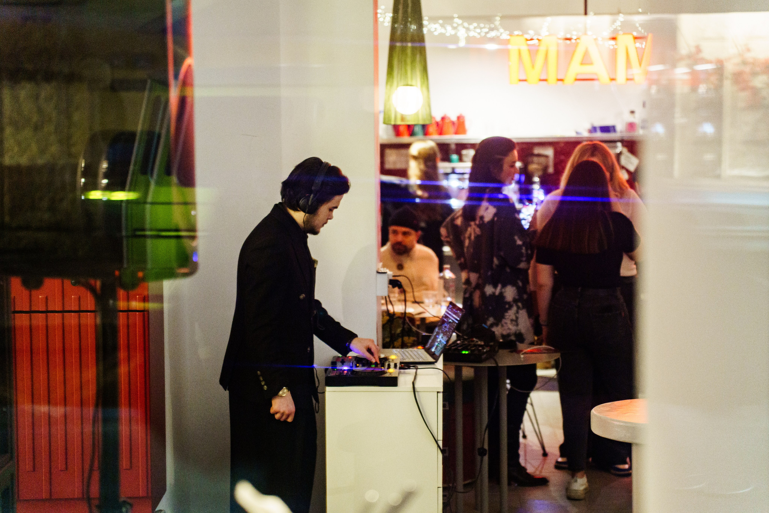 Гостевая смена Бара разбитых сердец в «Мама Тата». Концертный и репортажный фотограф в Санкт-Петербурге Слава Пахомов