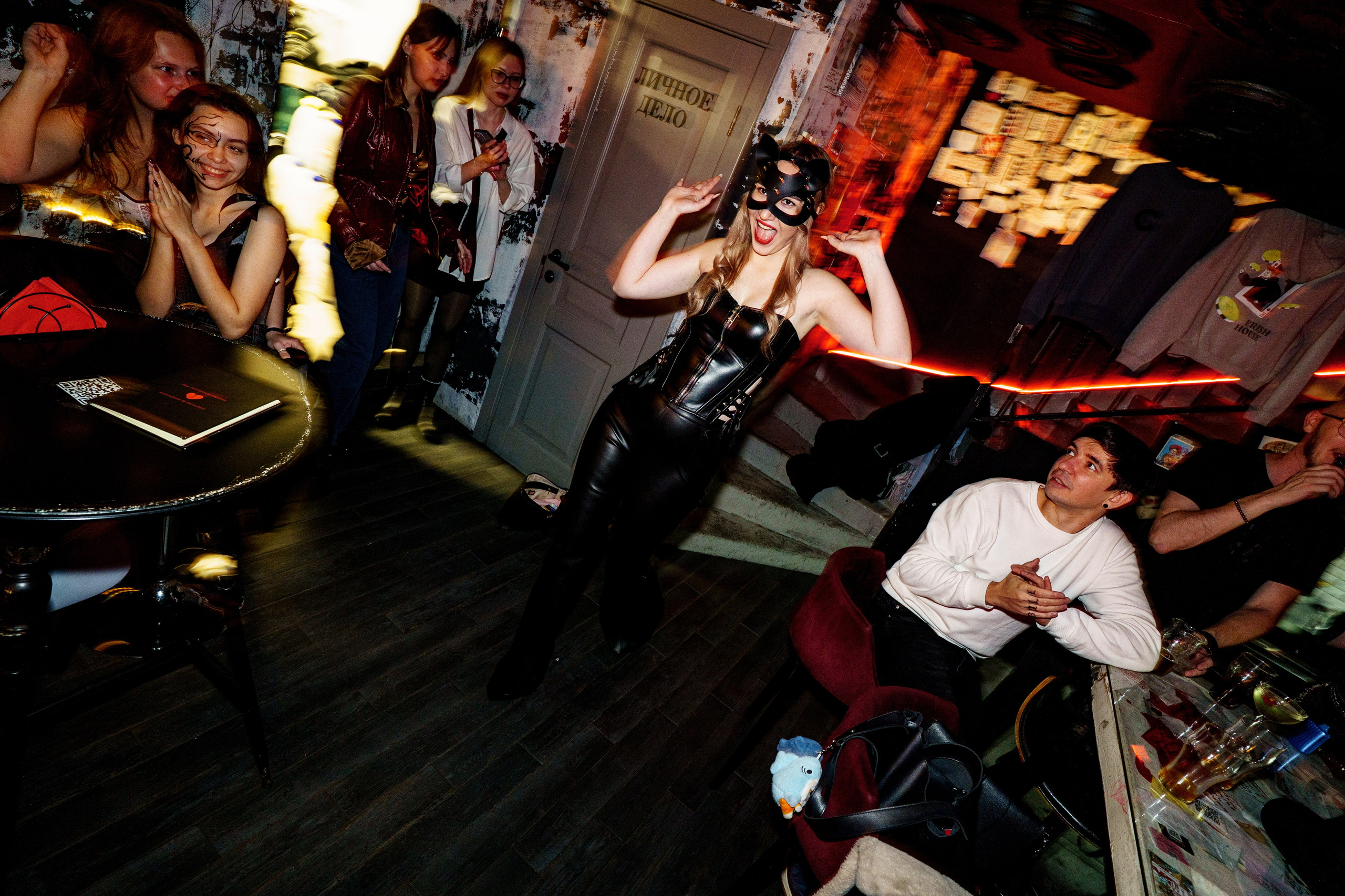 Halloween party. Бар разбитых сердец. Концертный и репортажный фотограф в Санкт-Петербурге Слава Пахомов