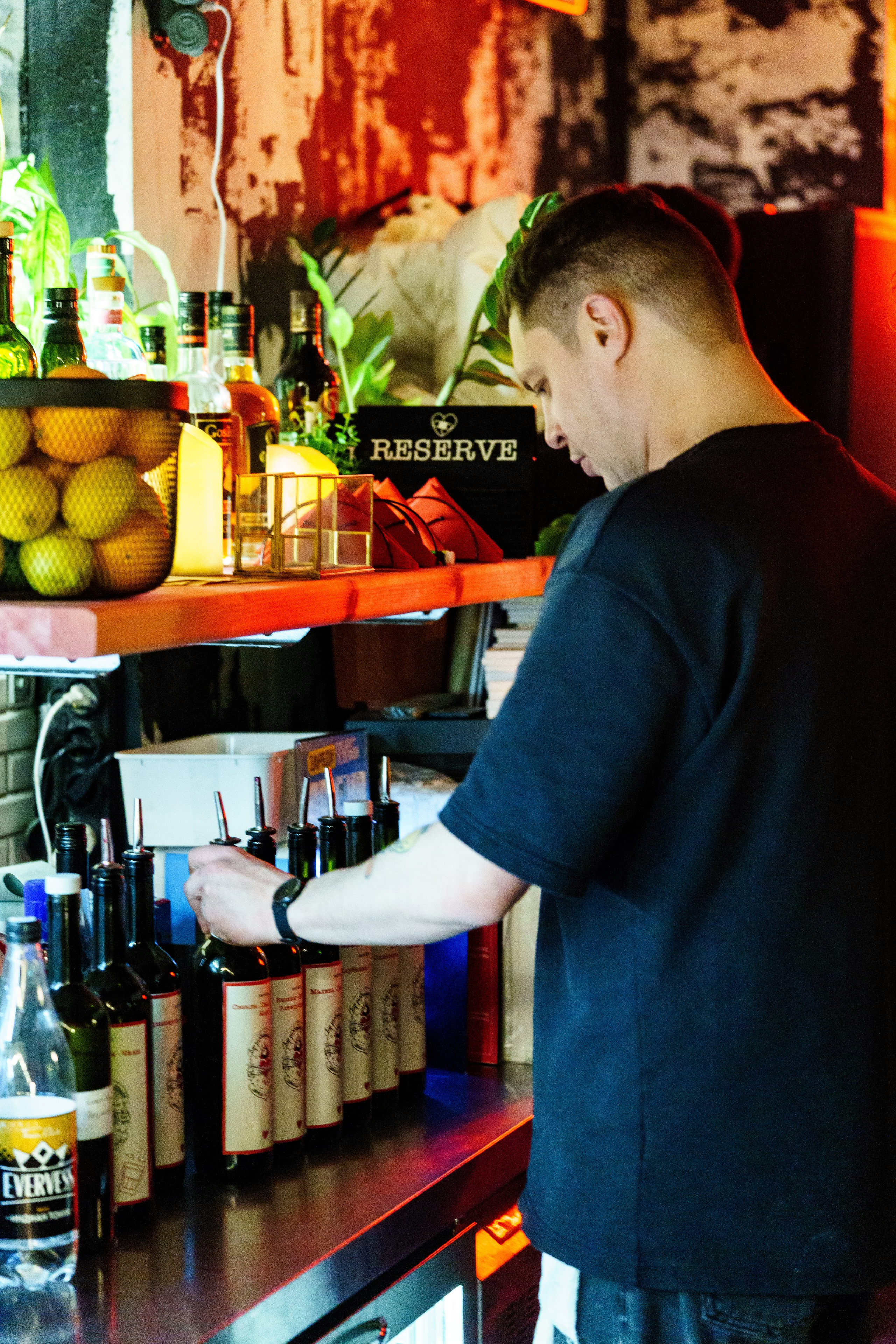 День святого Валентина в Баре разбитых сердец. Концертный и репортажный фотограф в Санкт-Петербурге Слава Пахомов