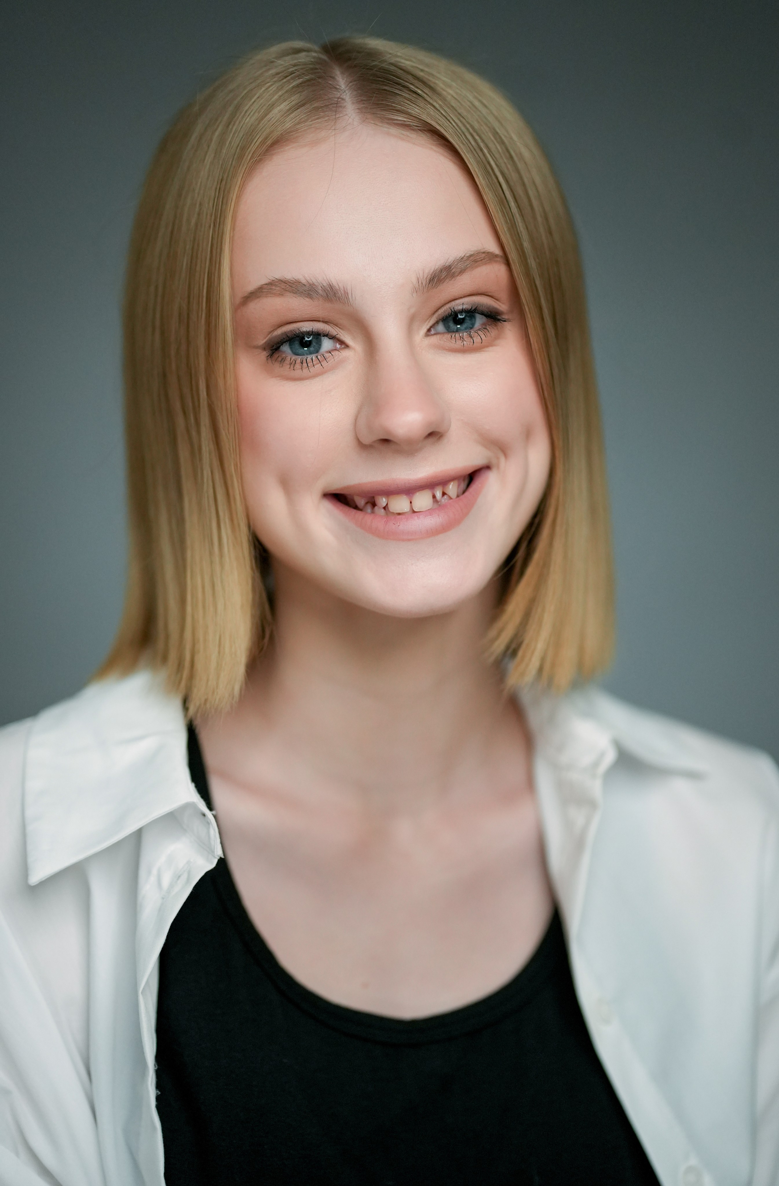 Вероника Шелеметьева актриса. Портретная съемка в Москве, студийный фотограф Игорь Фомин