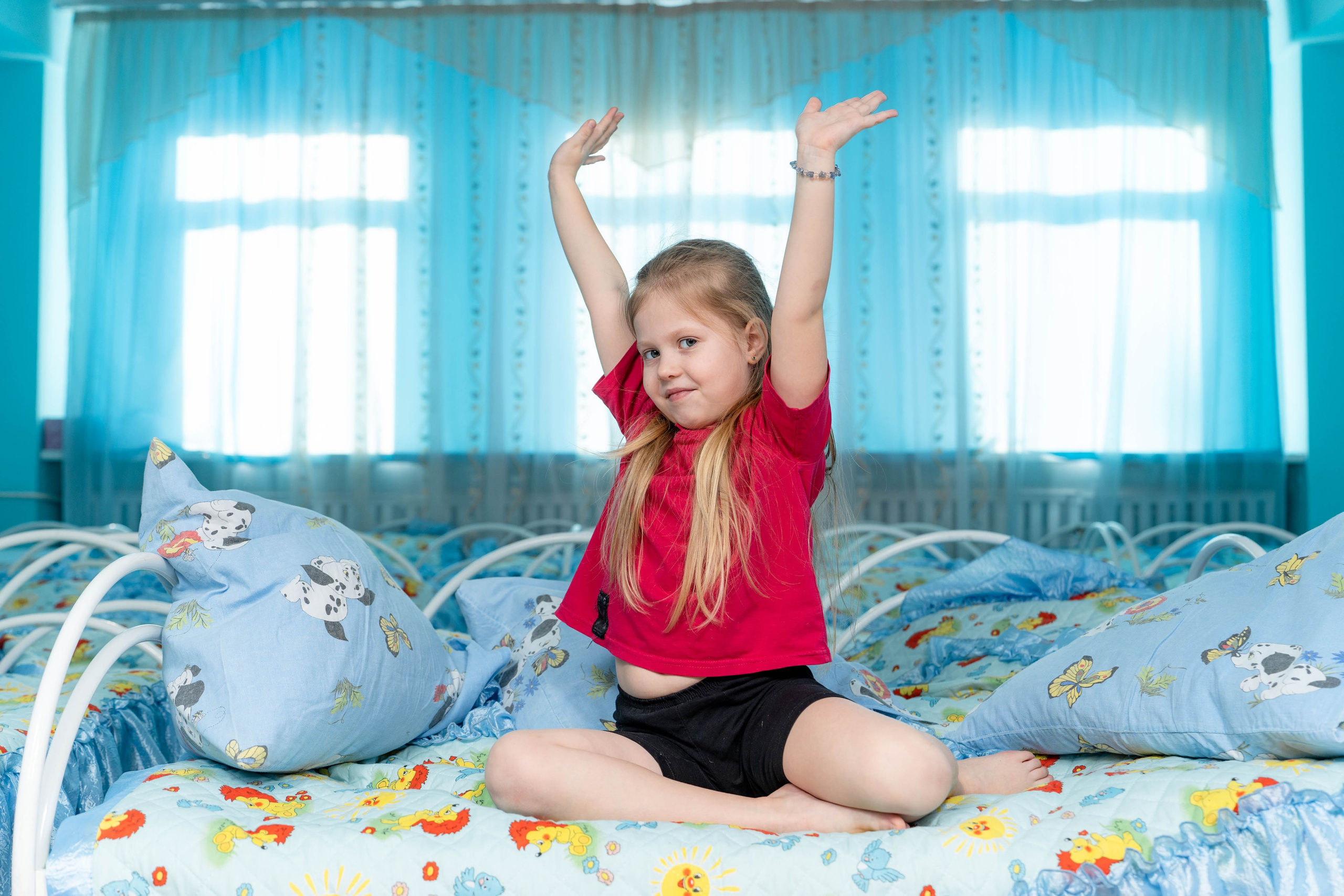 Альбом выпускника. Улыбка выездная фотостудия Красноярск