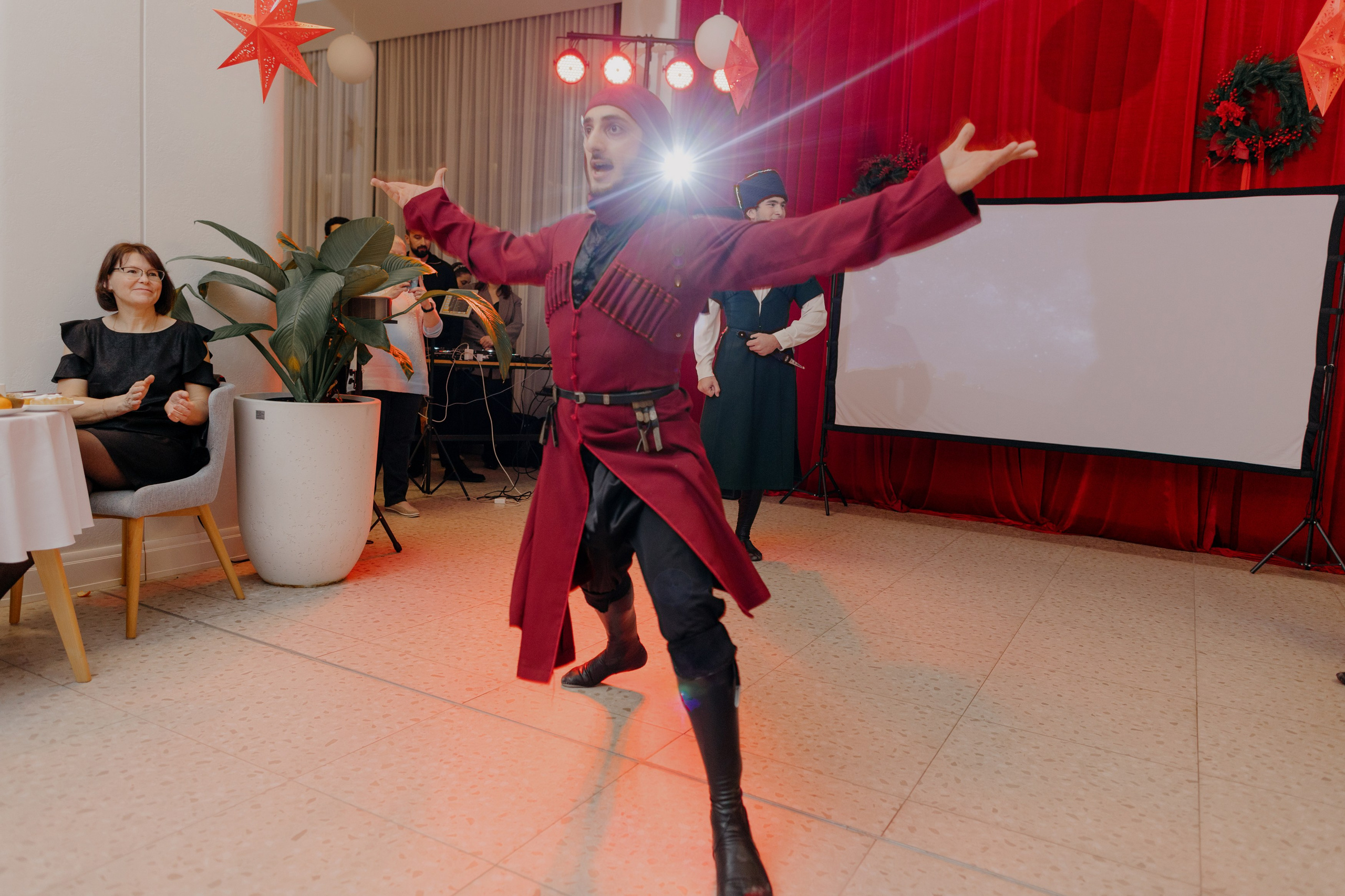 Новый 2026 г в PortoRitsa. RetroChic Фото