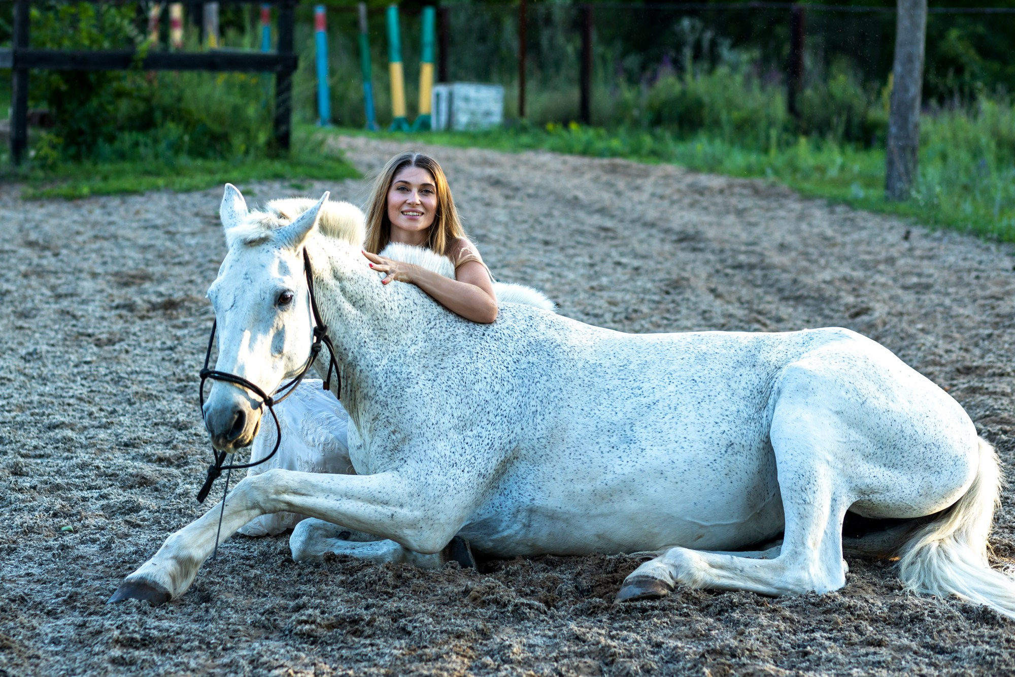 Семейная фотосессия в конном клубе. Фотограф в Оренбурге. Профессиональный фотограф