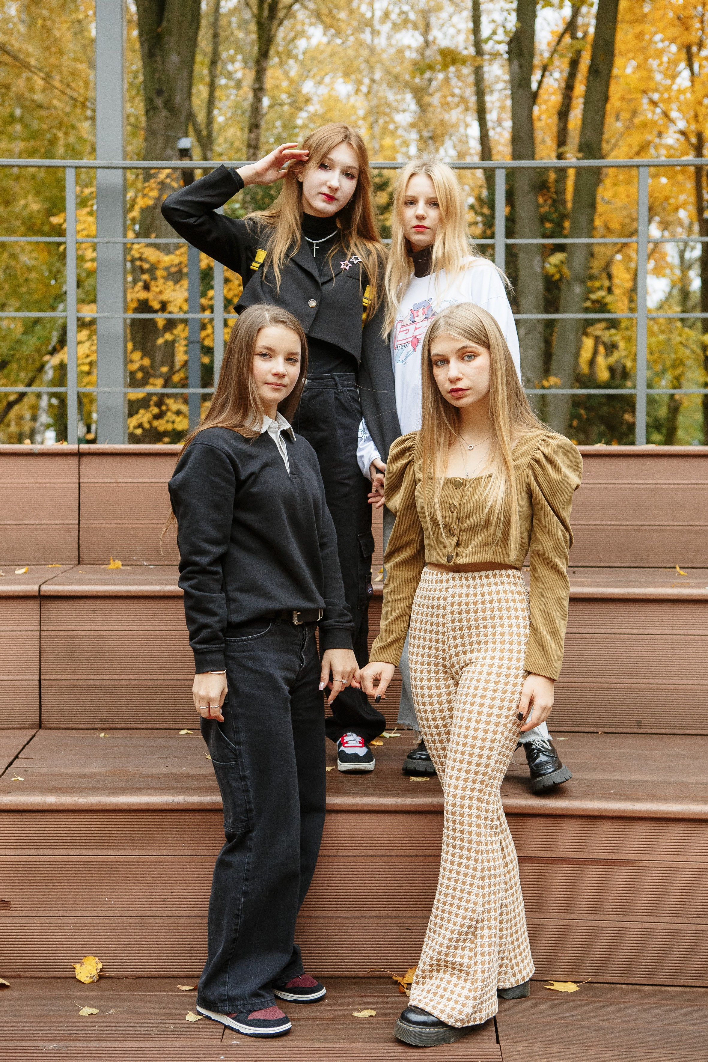 Осень Гимназия 12 11 В 2023 г. Свадебный и портретный Фотограф в Липецке Дмитрий Котюков