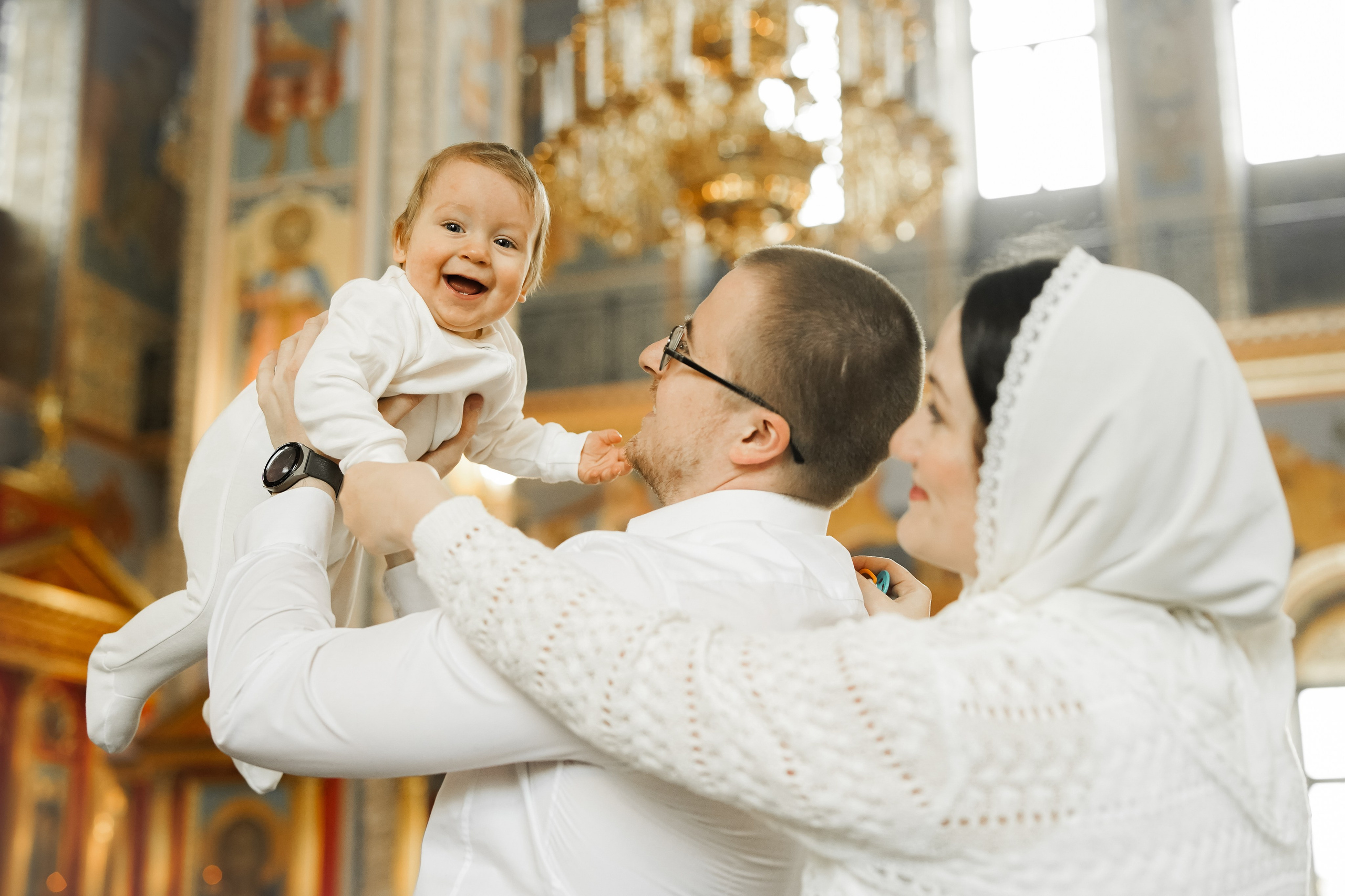 Крещение Василисы Храм Георгия Всеволодовича. Фотограф на крещение и венчание в Нижнем Новгороде.Свадебный Фотограф