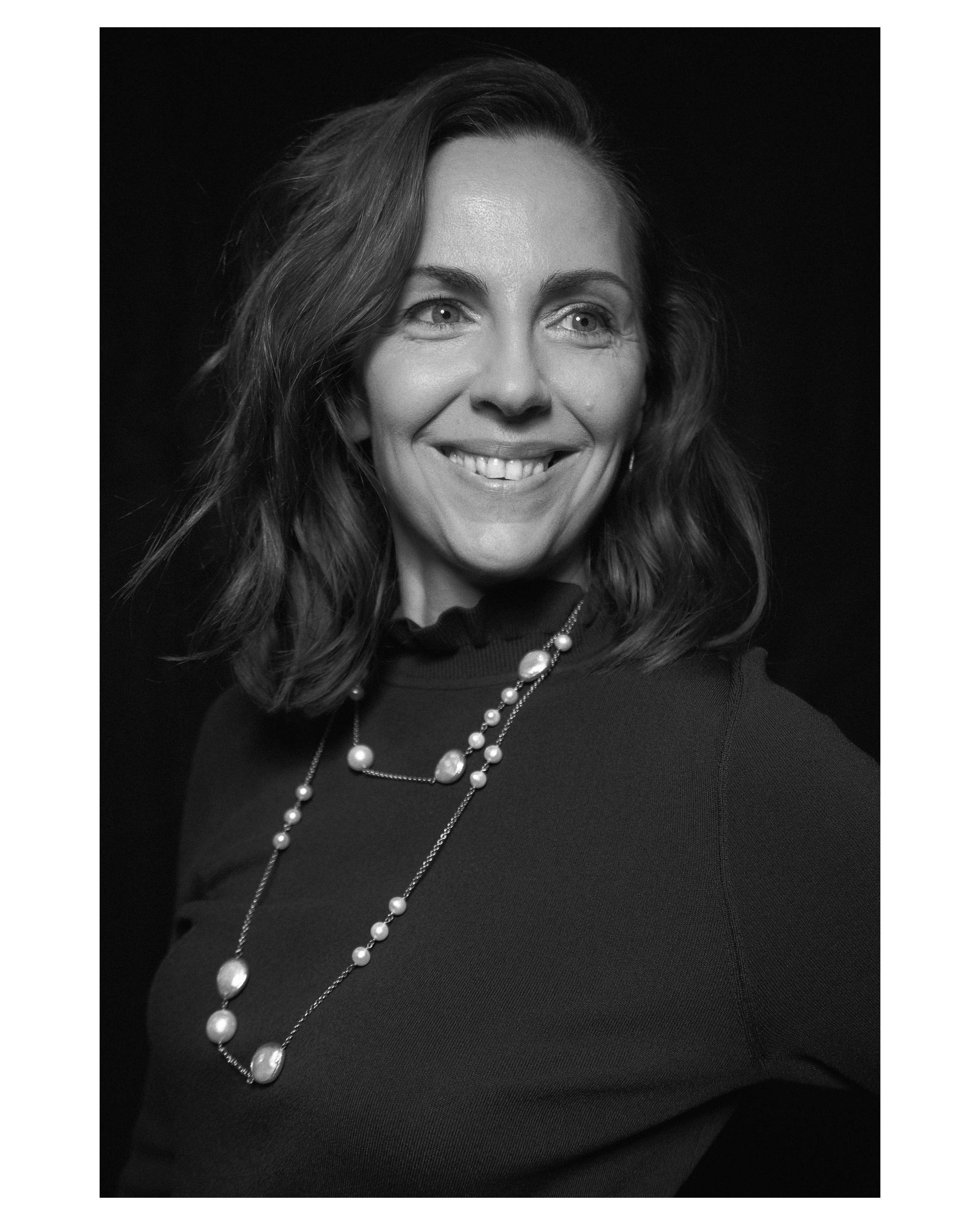 “Business portrait” Chief photographer Forbes premium shooting Dubai, Moscow. Portrait photographer Moscow, UAE, Oleg Koshmarov