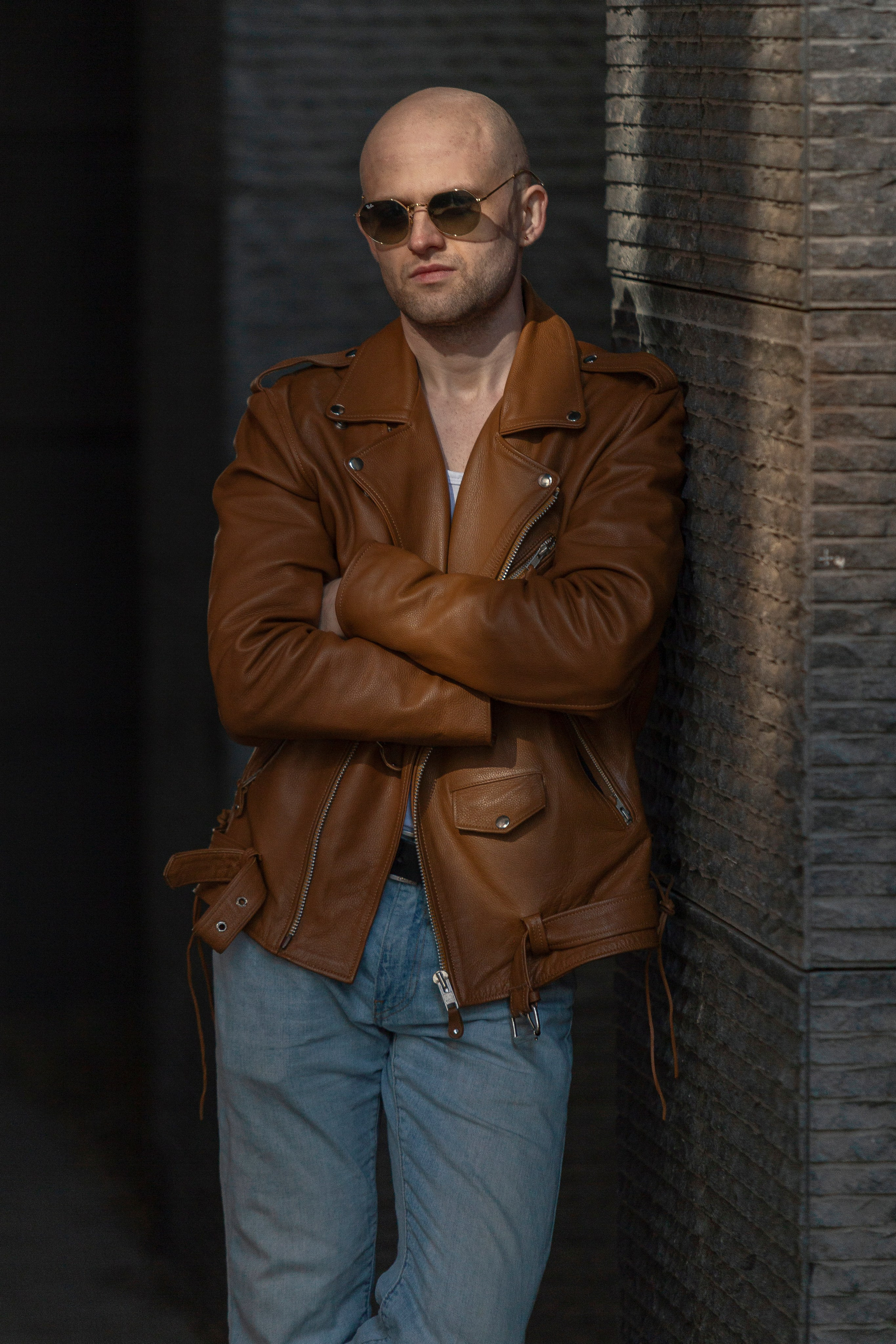 Савелий|Saveliy. «Фотоархитектоника» — стрит фэшн, стрит стайл и атмосфера города в одном кадре