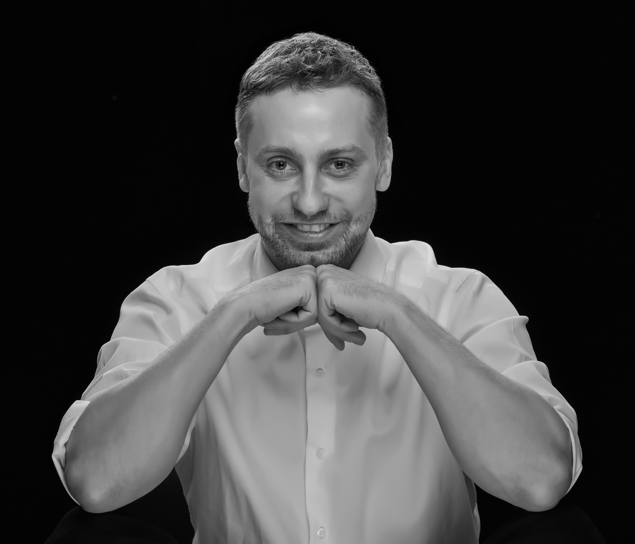 ПОРТРЕТ. Www.apowerstudio.com