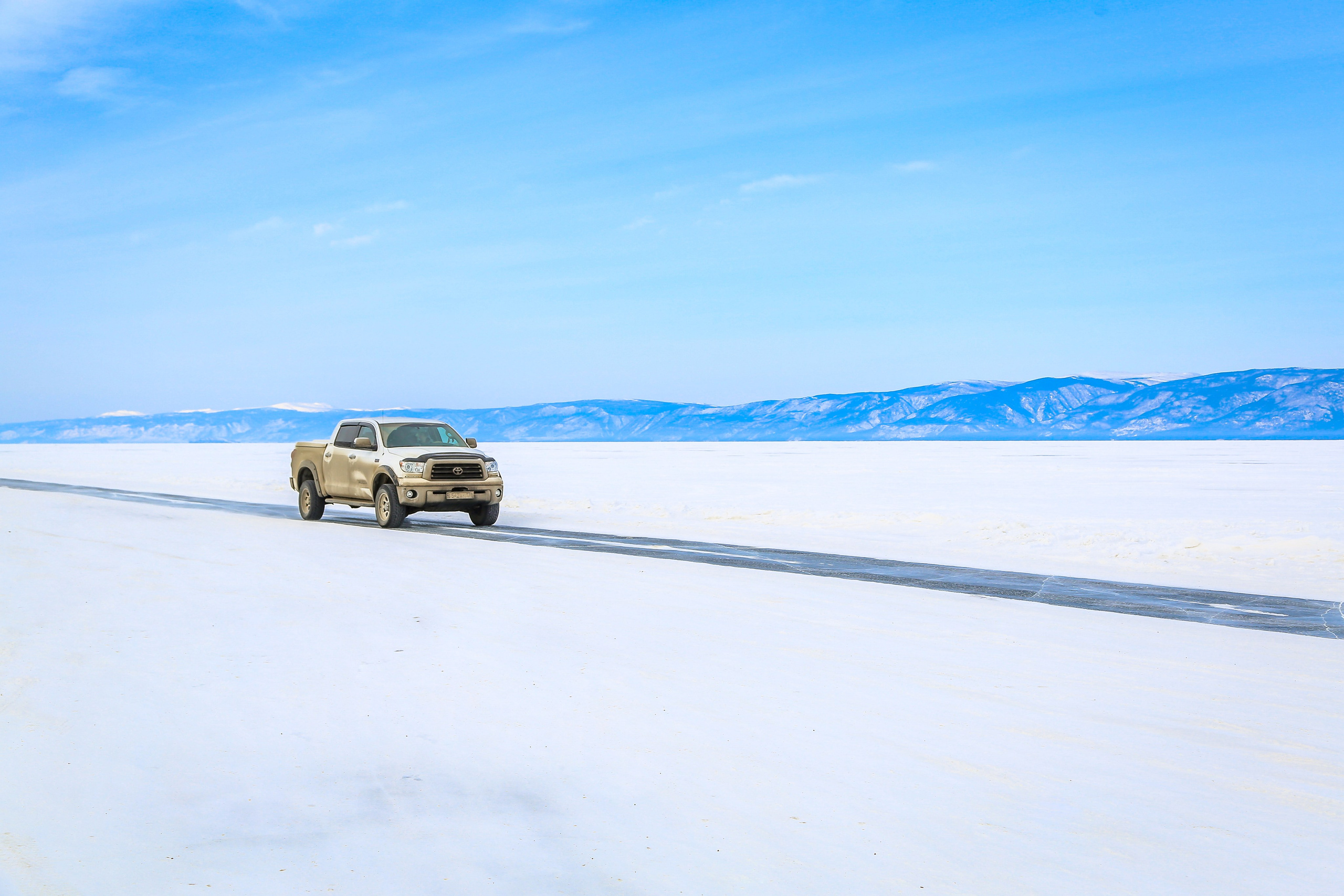 Байкал зимний: занимательная гляциология. Дарья Письменюк / Darya Leitstern — фотограф, музыкант, журналист, путешественник