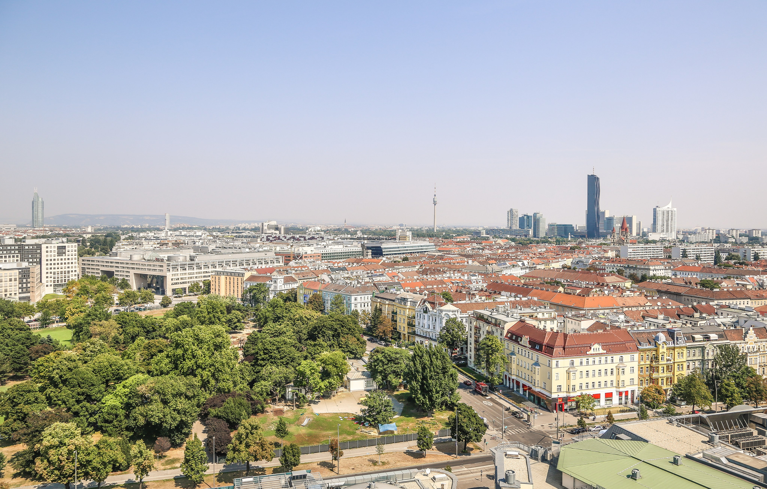 Австрия: Вена — Ратуша и Парламент, Пратер, Аугартен. Дарья Письменюк / Darya Leitstern — фотограф, музыкант, журналист, путешественник