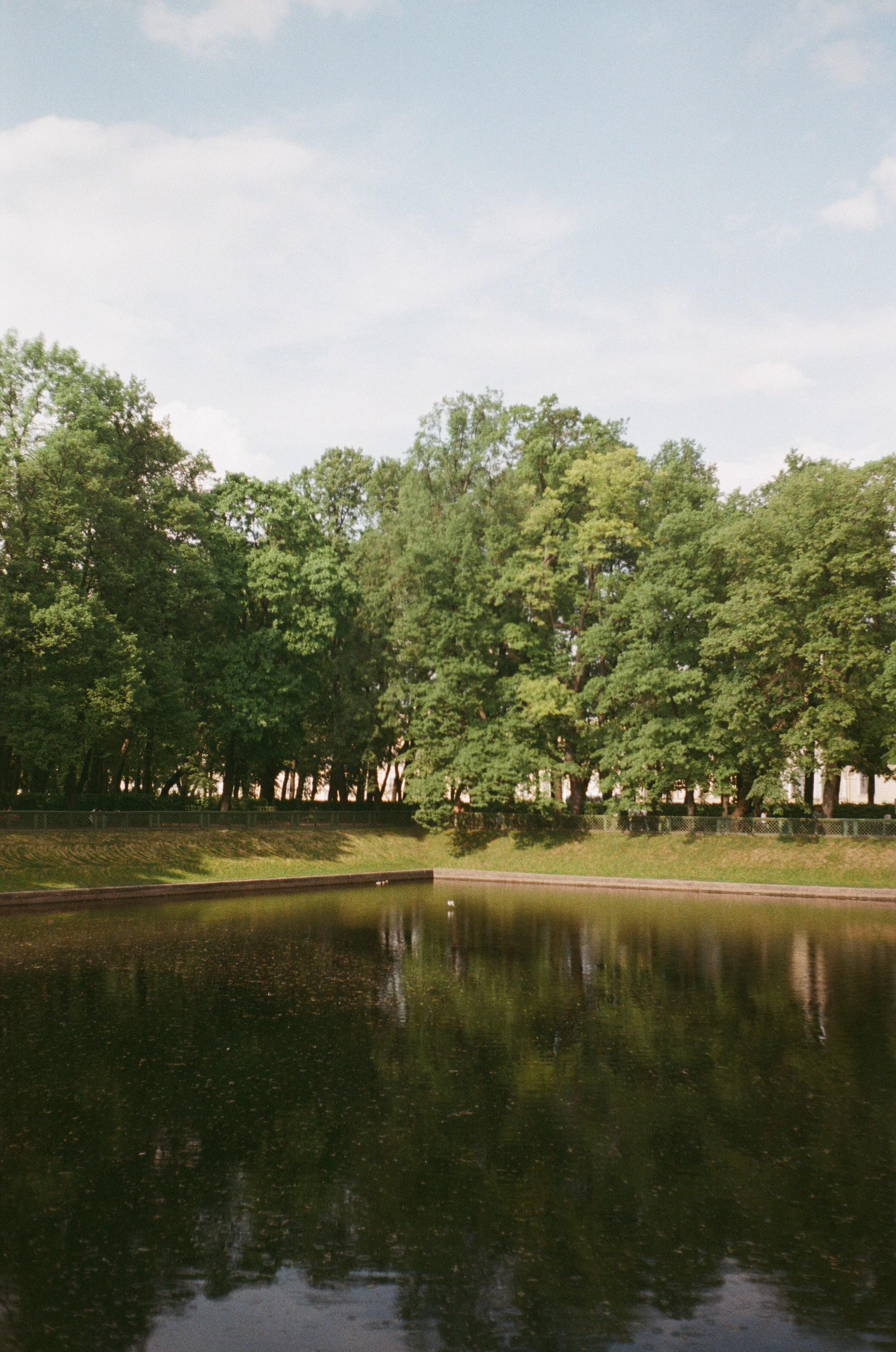 Прогулка по Питеру после отраслевой конференции / Minox 35GT