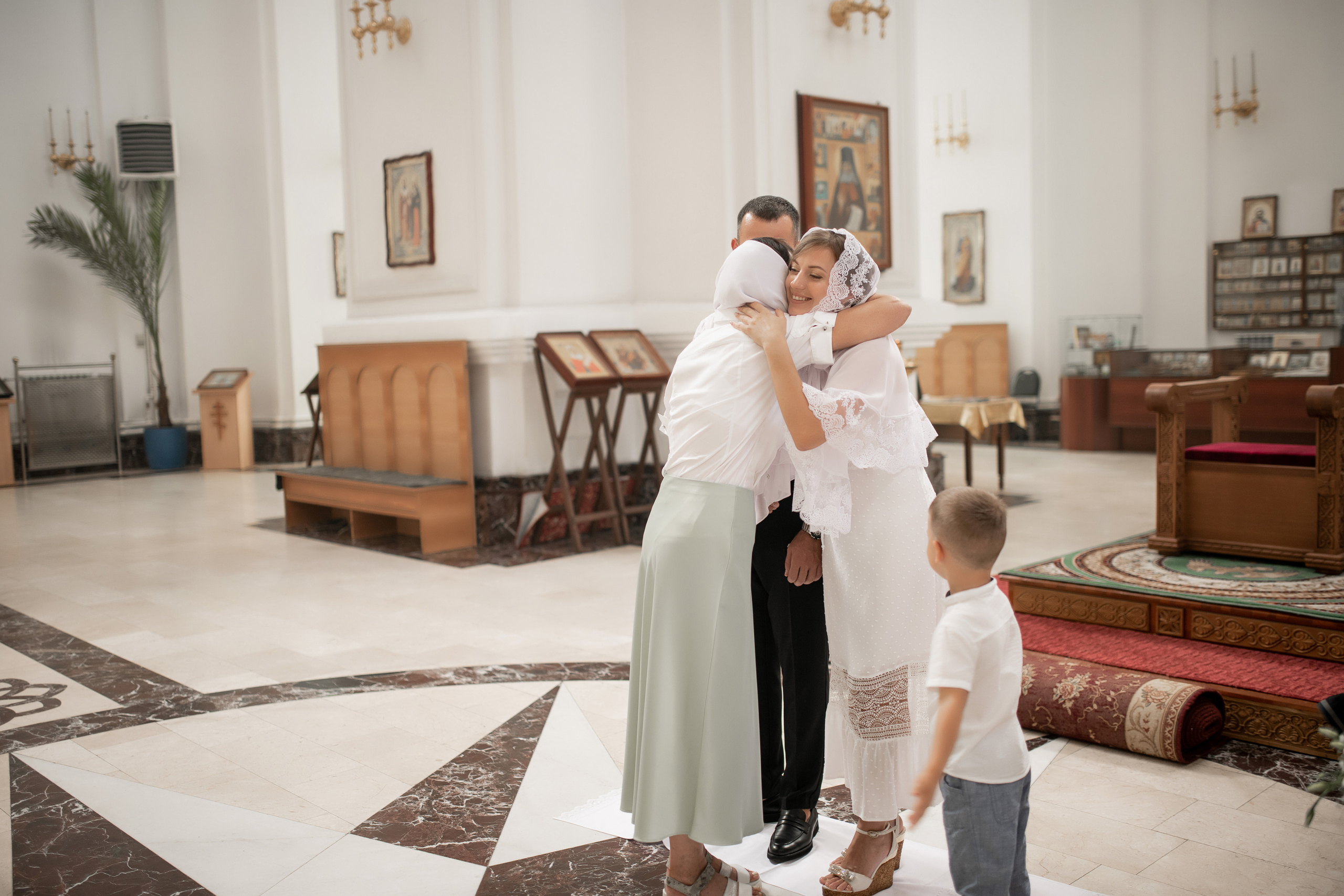 Роман и Юлия венчание. Свадебный фотограф Белгород Валуйки Старый Оскол Воронеж