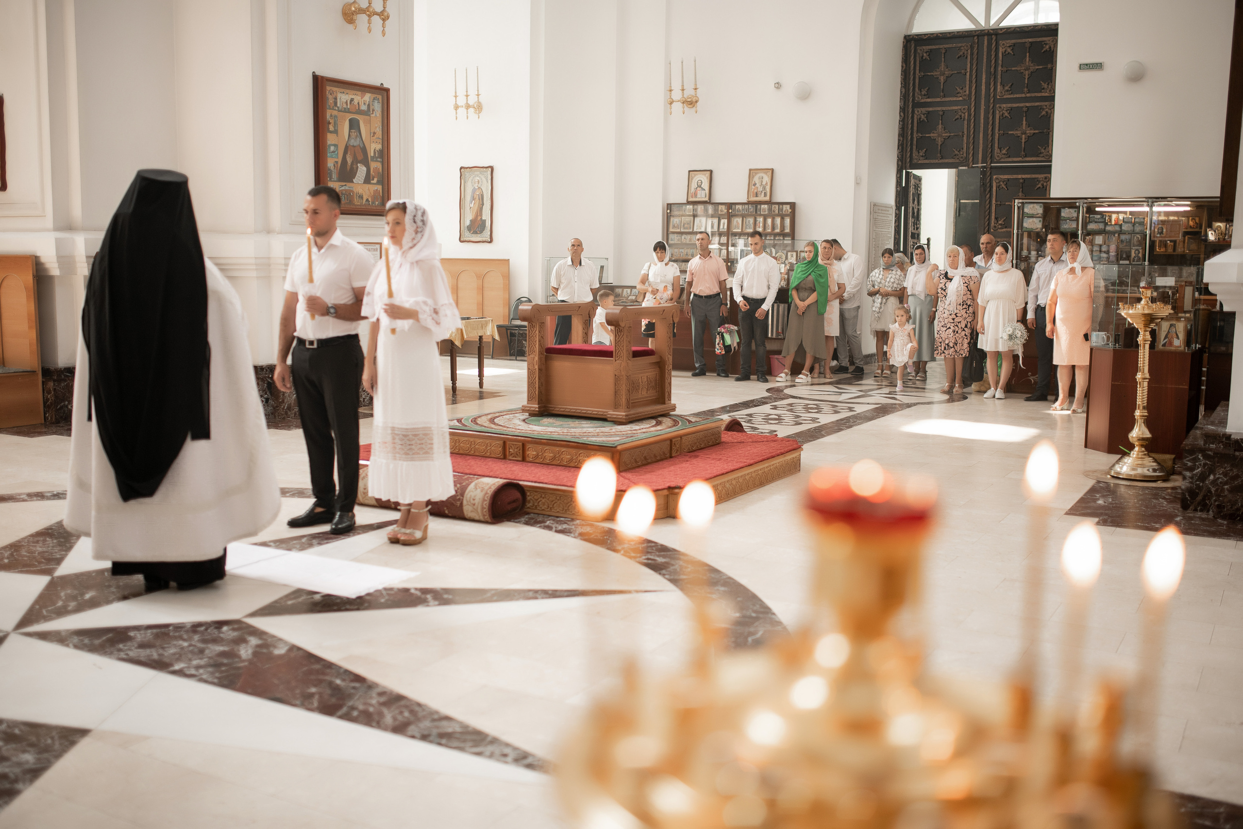 Роман и Юлия венчание. Свадебный фотограф Белгород Валуйки Старый Оскол Воронеж