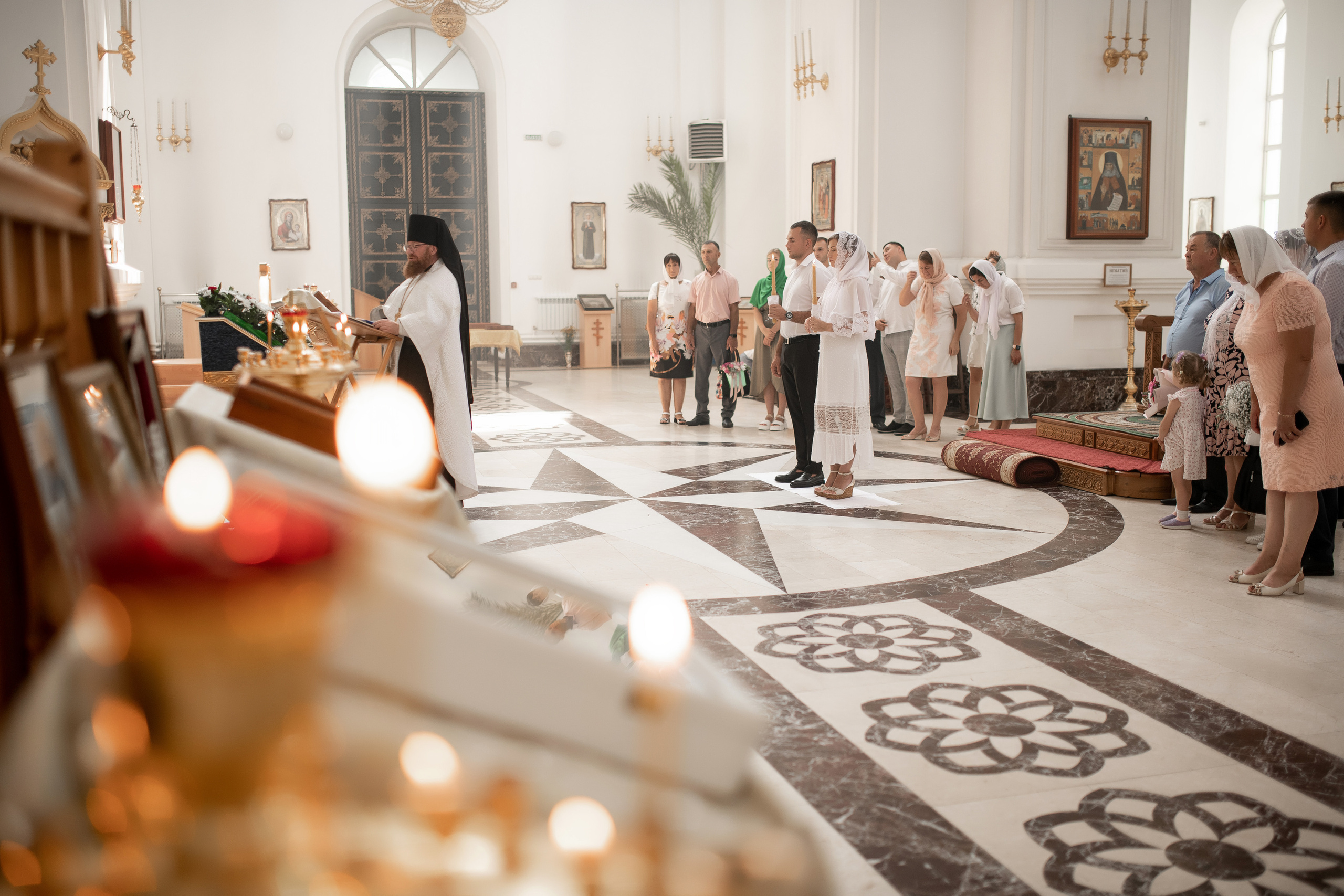 Роман и Юлия венчание. Свадебный фотограф Белгород Валуйки Старый Оскол Воронеж