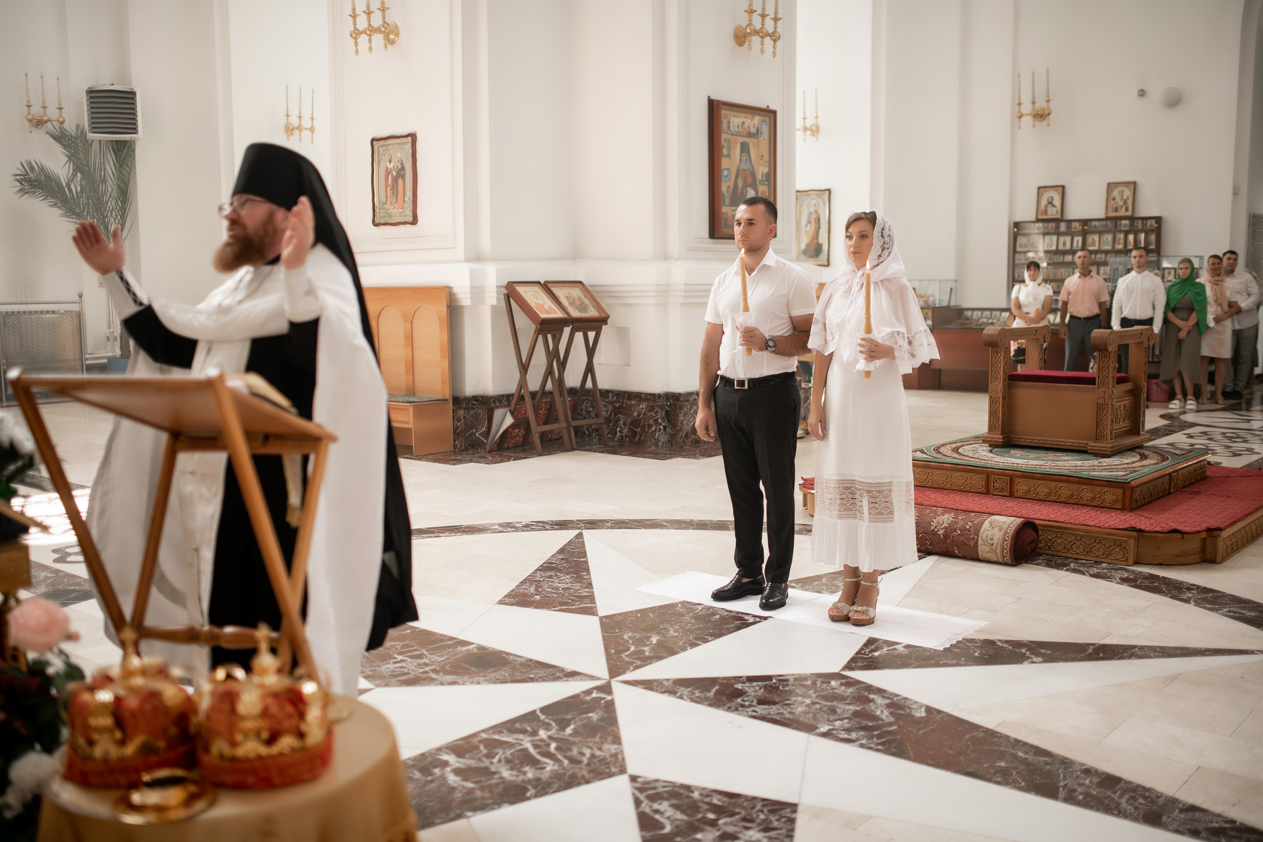 Роман и Юлия венчание. Свадебный фотограф Белгород Валуйки Старый Оскол Воронеж