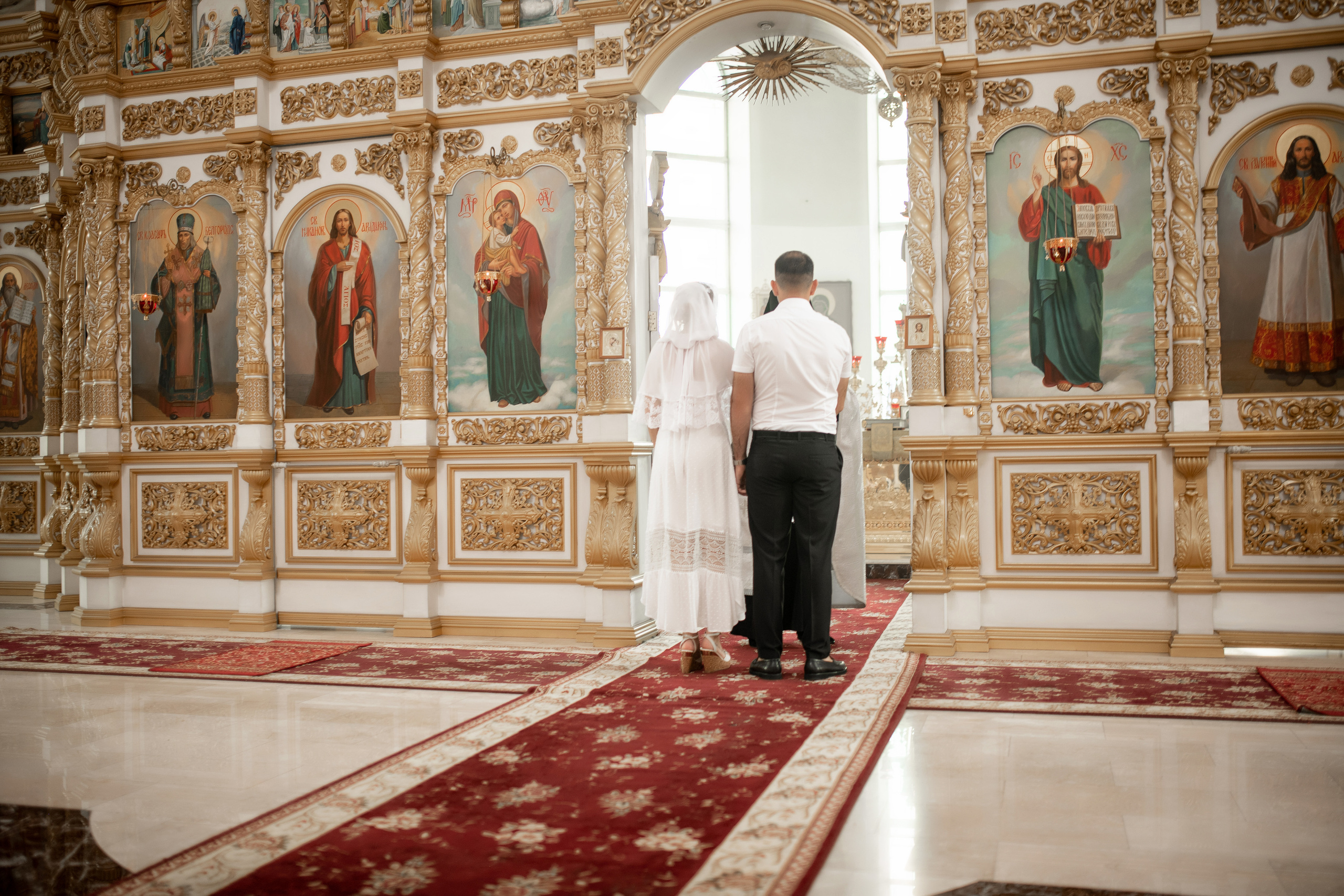 Роман и Юлия венчание. Свадебный фотограф Белгород Валуйки Старый Оскол Воронеж