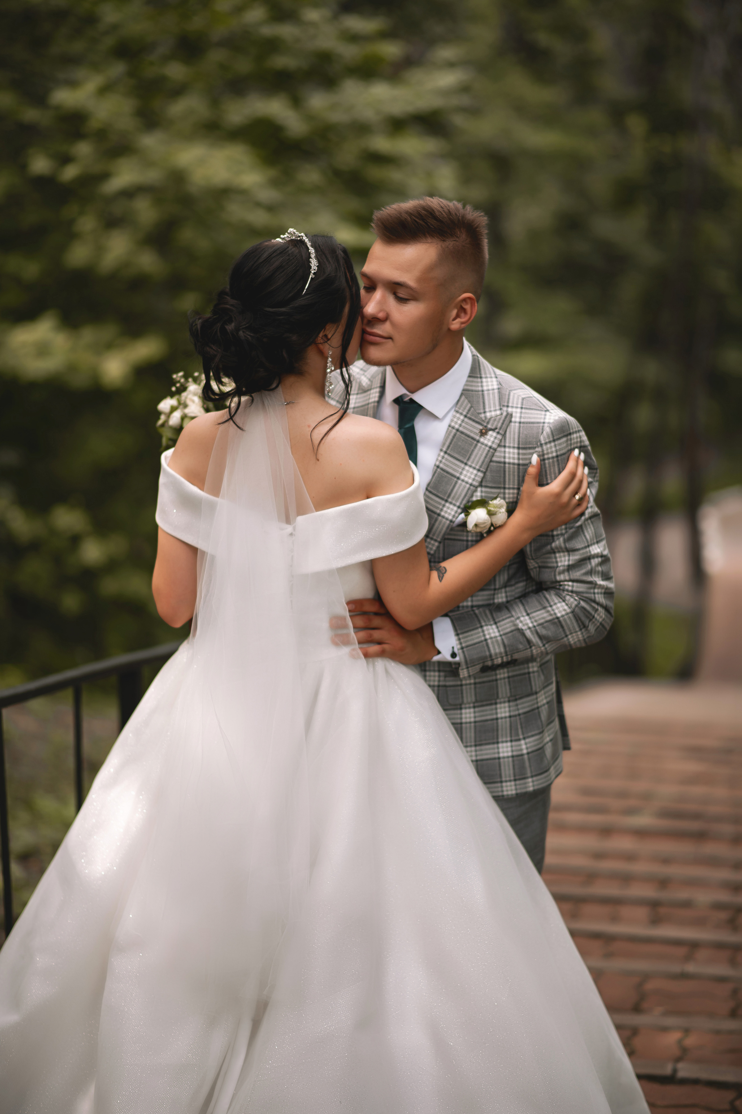 Илья и Виктория. Свадебный фотограф Белгород Валуйки Старый Оскол Воронеж