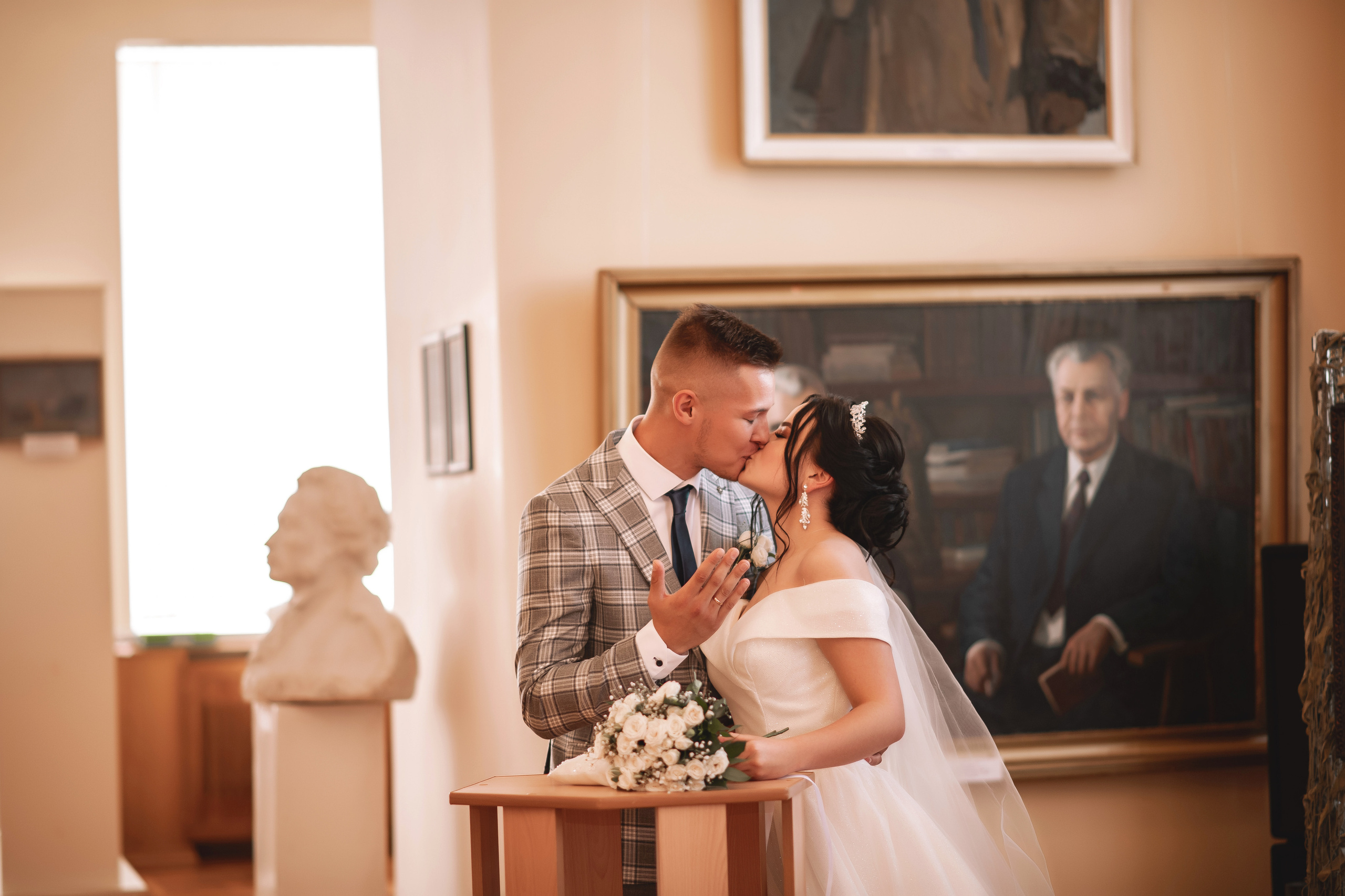 Илья и Виктория. Свадебный фотограф Белгород Валуйки Старый Оскол Воронеж